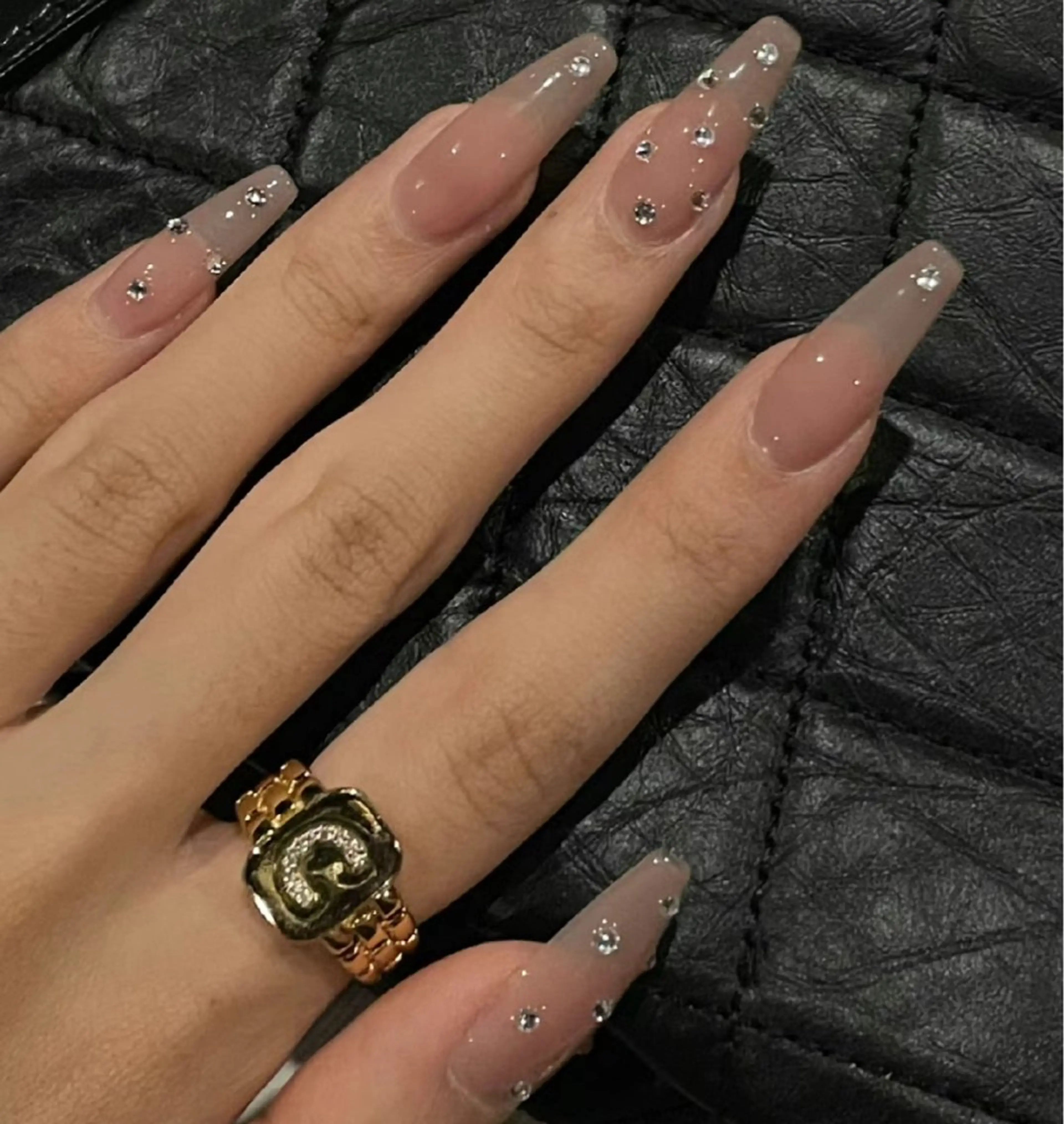 ネイル u1salon所属・ゆい ユイのネイルデザイン