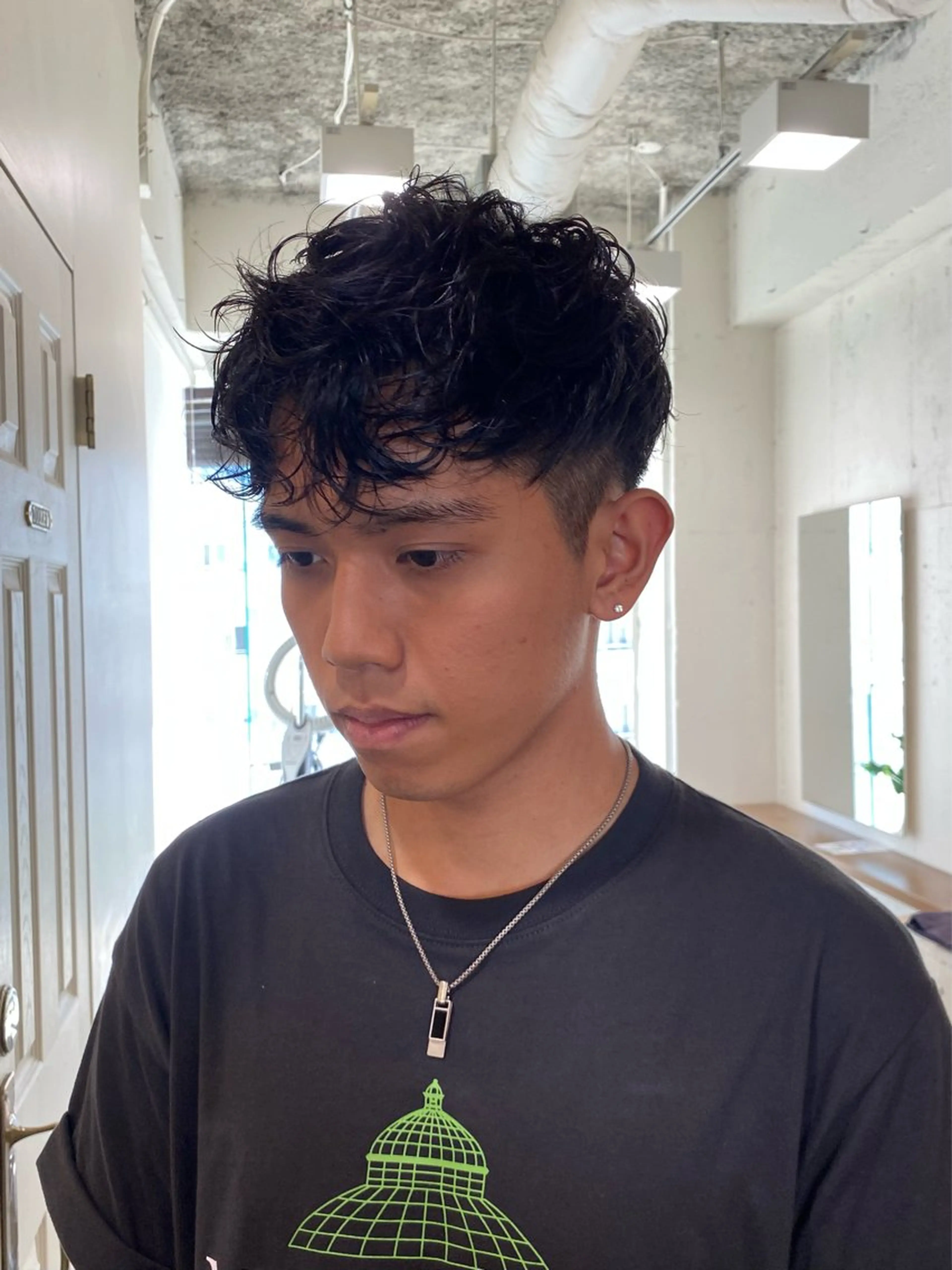 ショート パーマ メンズ レイヤーボブ/ 艶カラー/サナ🌼のヘアスタイル