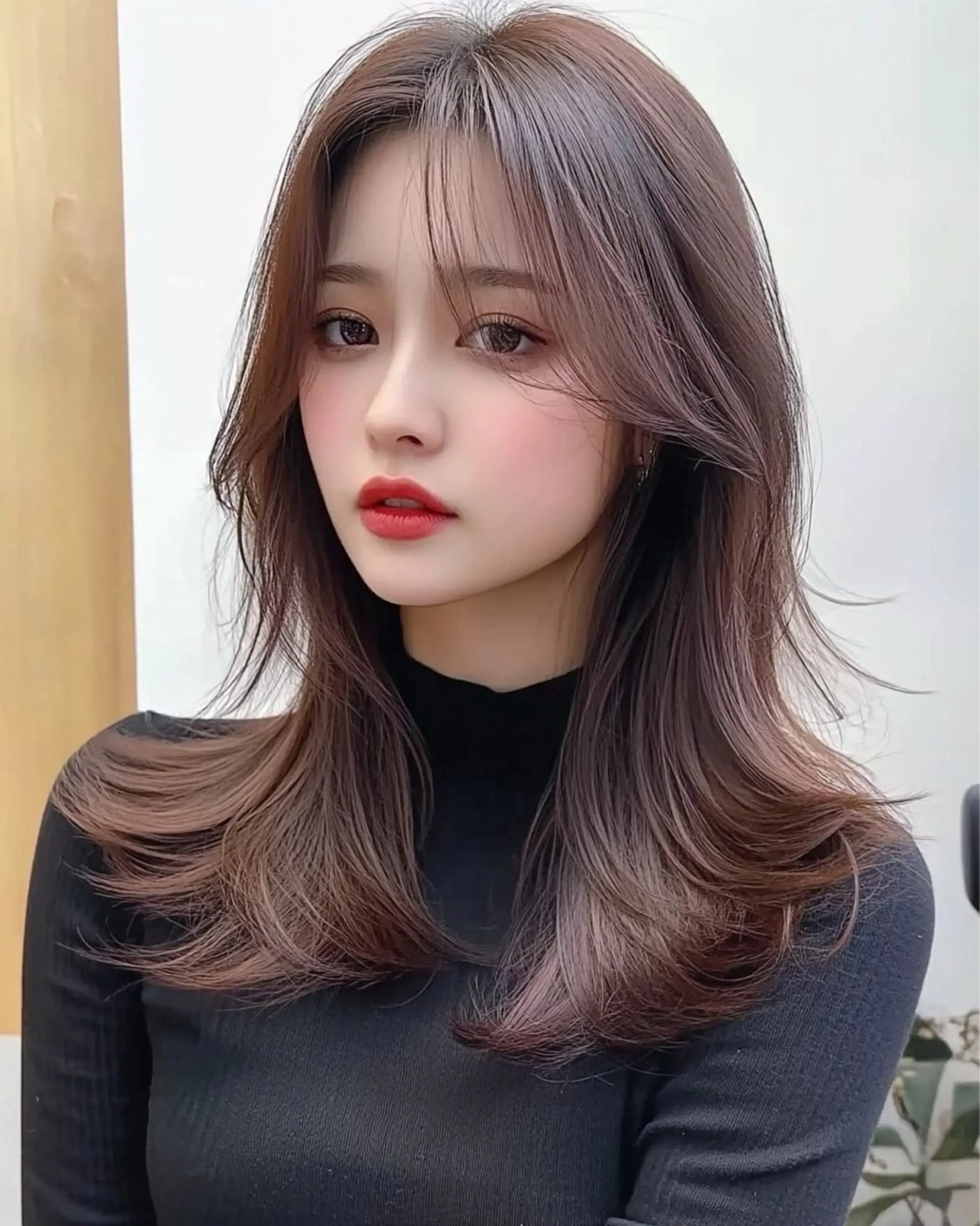 ミディアム カラー カット ヘアカラー トリートメント レイヤー×顔周 り×髪質改善/MIUのヘアスタイル