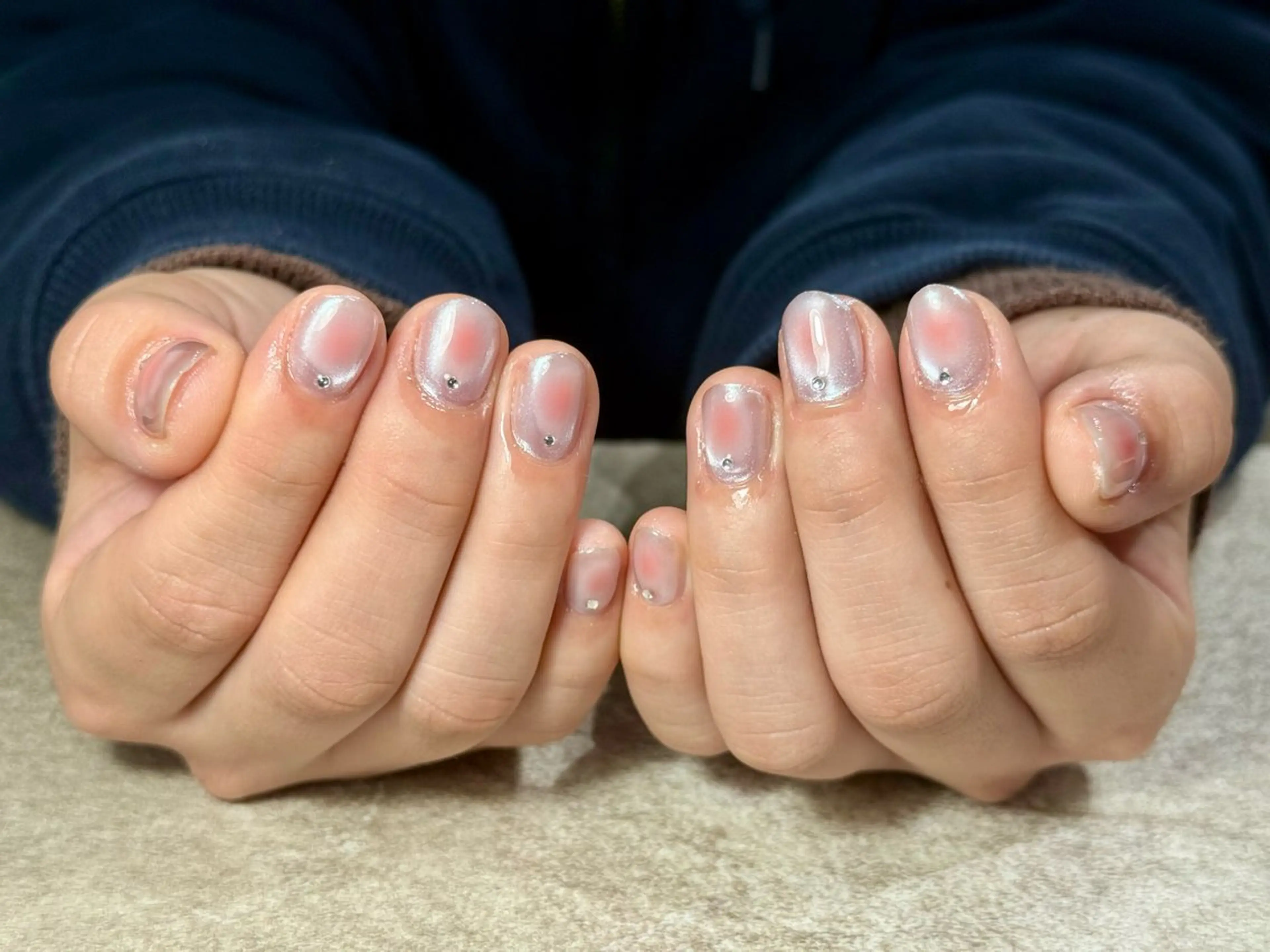 ネイル オーロラネイル チークネイル マグネットネイル ミラーネイル ニュアンスネイル Coco akari 大阪天王寺のネイルデザイン