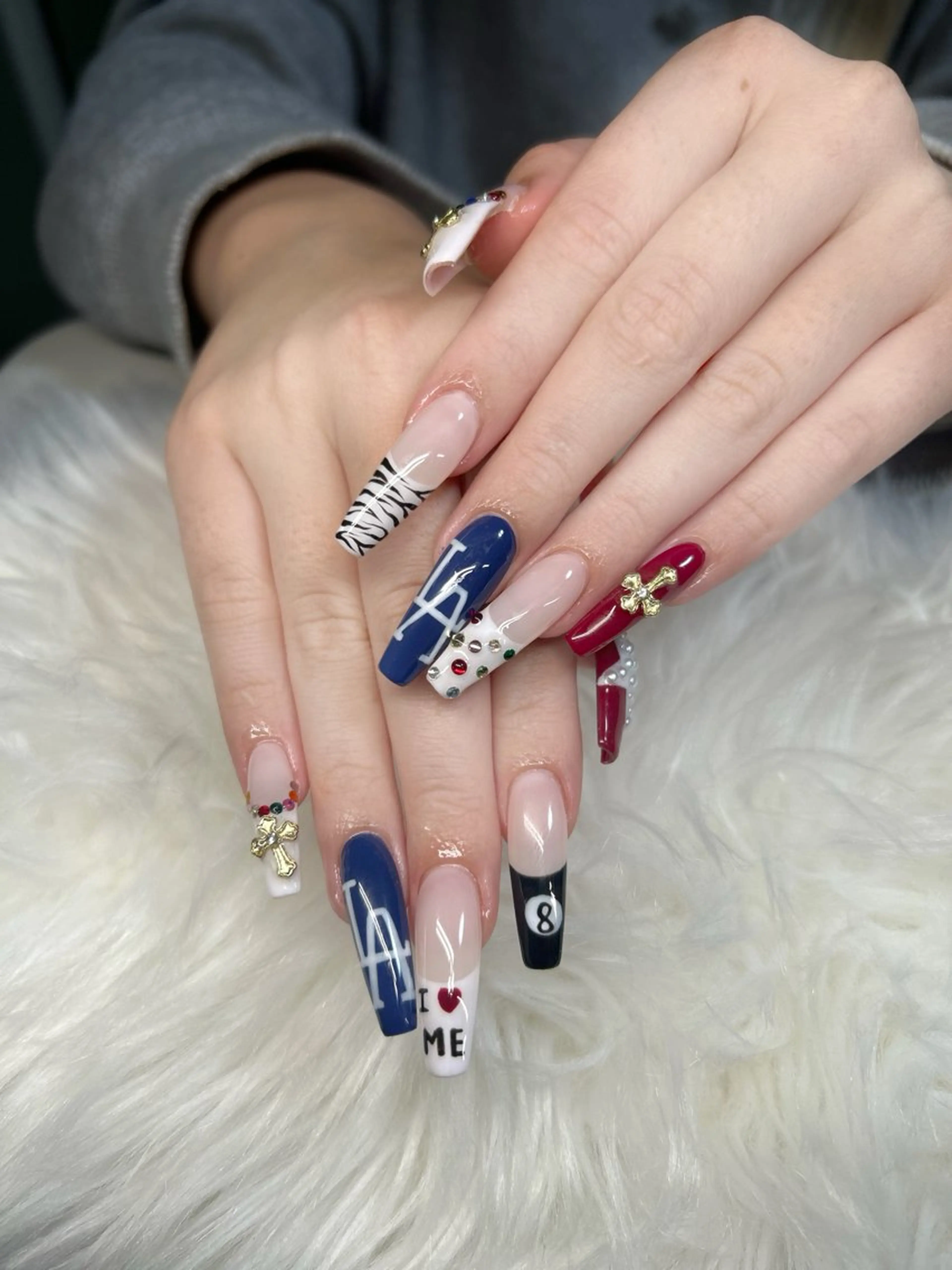 ネイル アートネイル オーロラネイル チークネイル 長さ出し フットネイル ハンドネイル Chan nailsのネイルデザイン