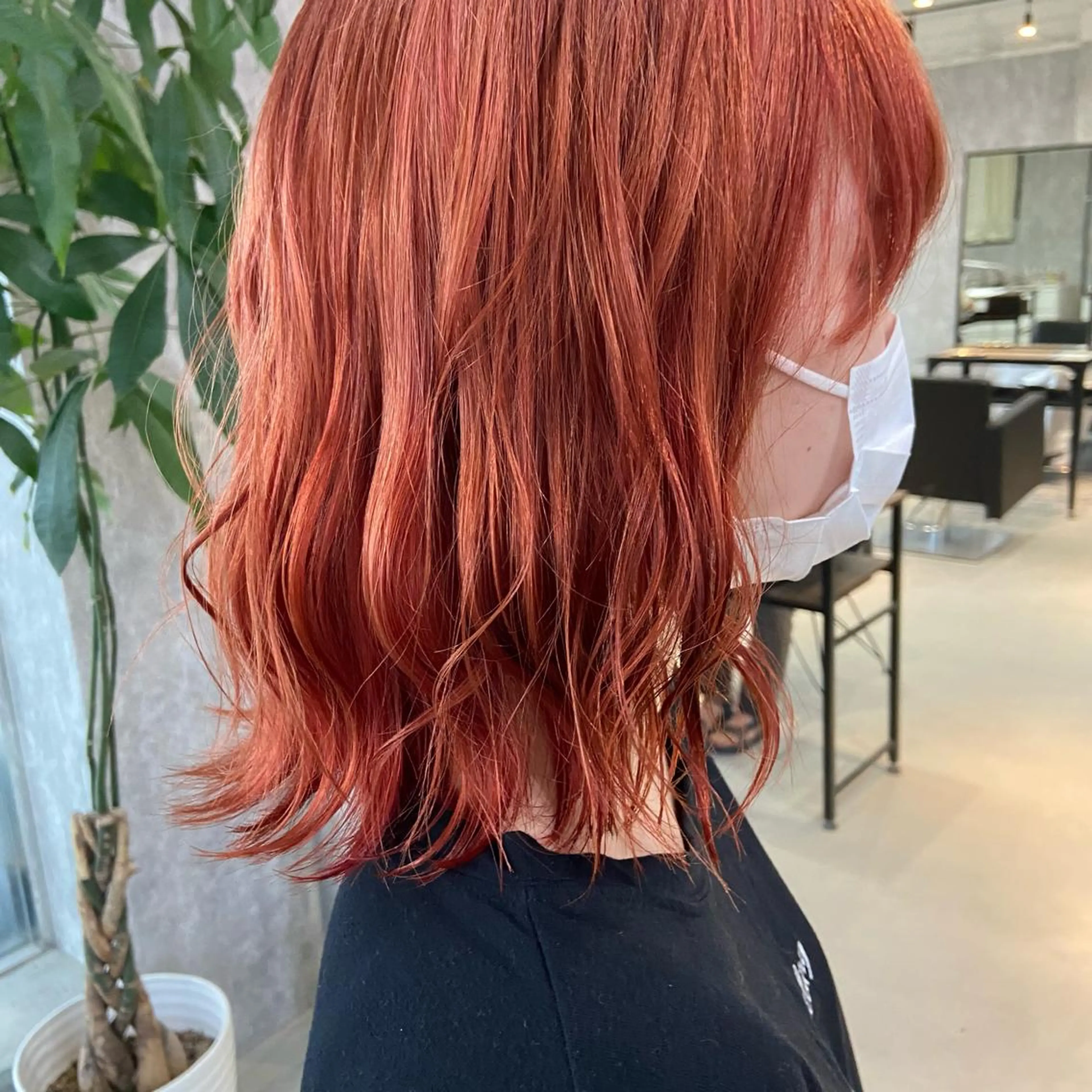 ミディアム カラー ヘアアレンジ オレンジ TIDEHAIR SHIHOのヘアスタイル
