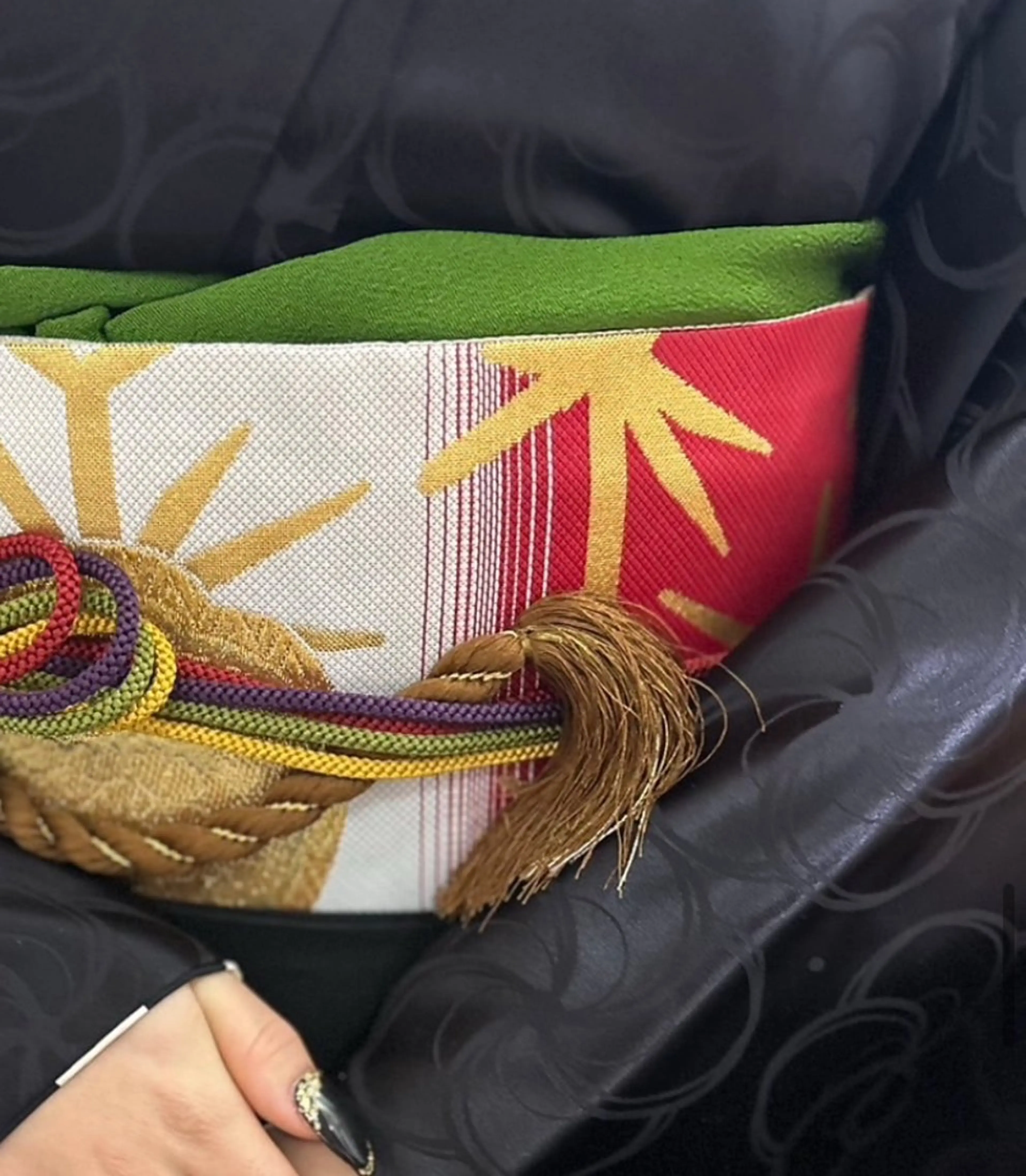 🌸卒業式 袴着付け🌸 10時前の早朝着付けもOK◎ 3月卒業シーズンご予約お待ちしております🎀の写真