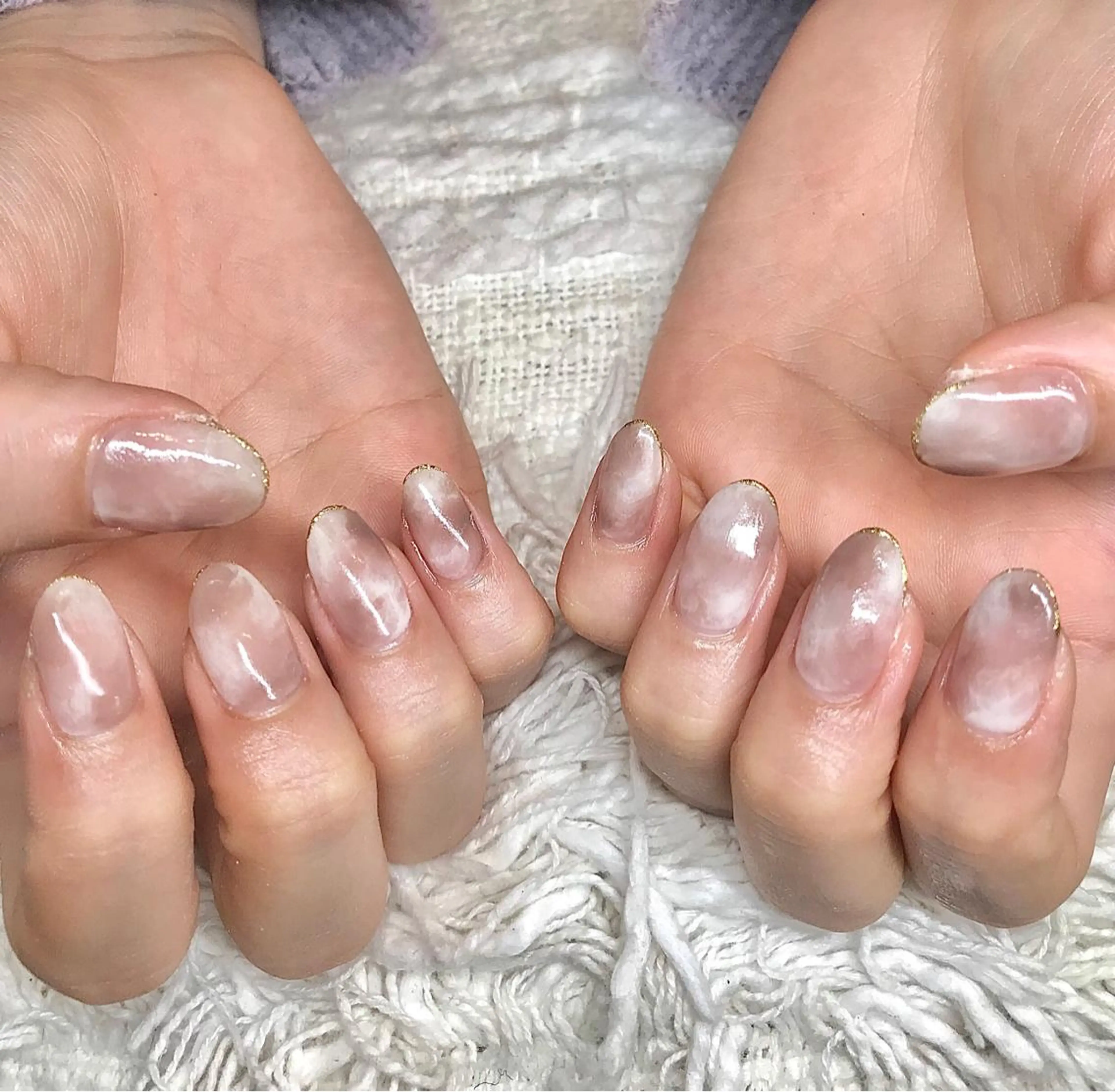 ミディアム パーマ ヘアアレンジ ネイル マツエク・マツパ 大理石ネイル(マーブル) ハンドネイル ハンドケア nail&eye Aoのマツエク・マツパデザイン