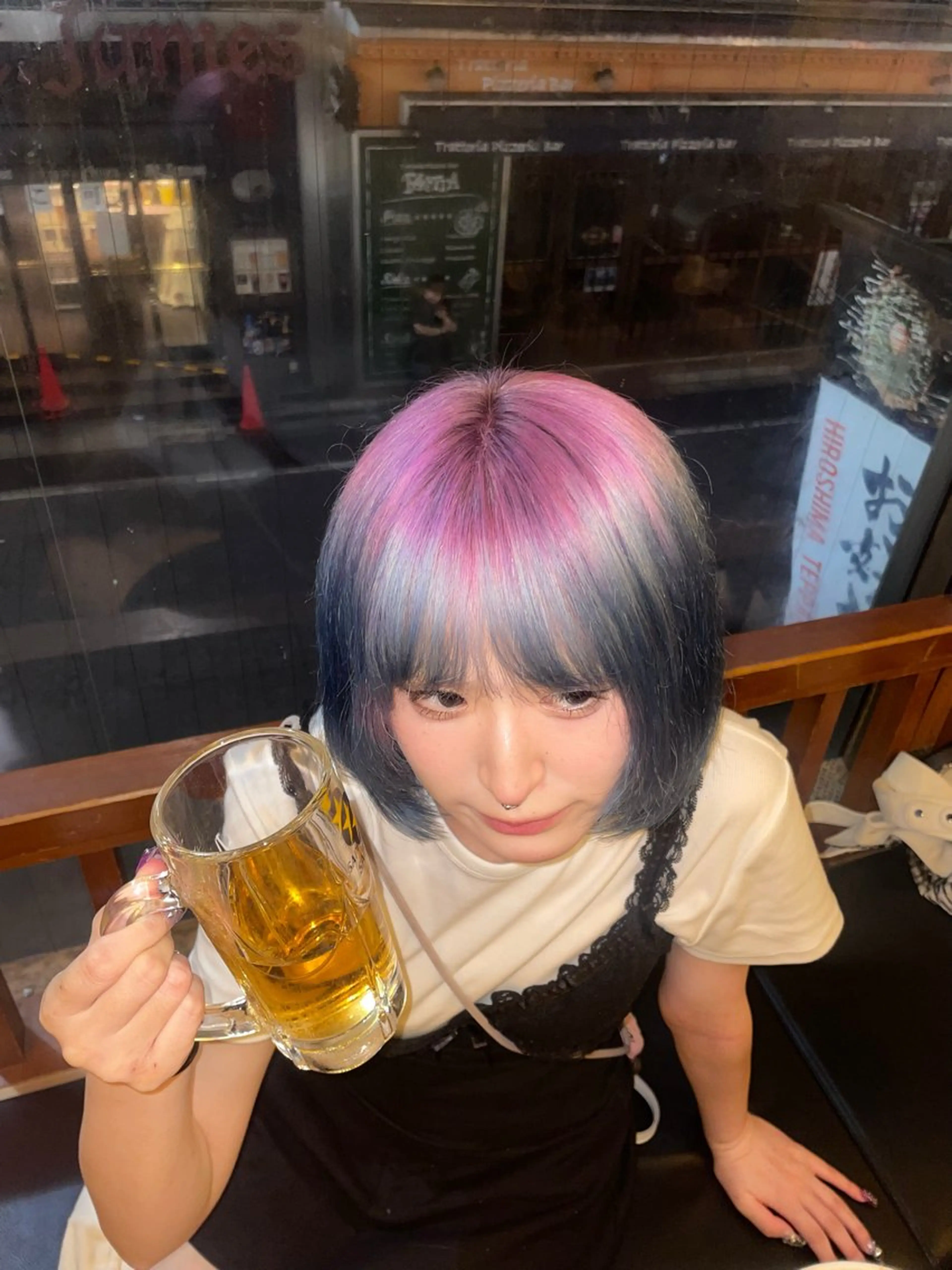 カラー ハイトーン/デザイン カラー/複雑履歴葉月のヘアスタイル