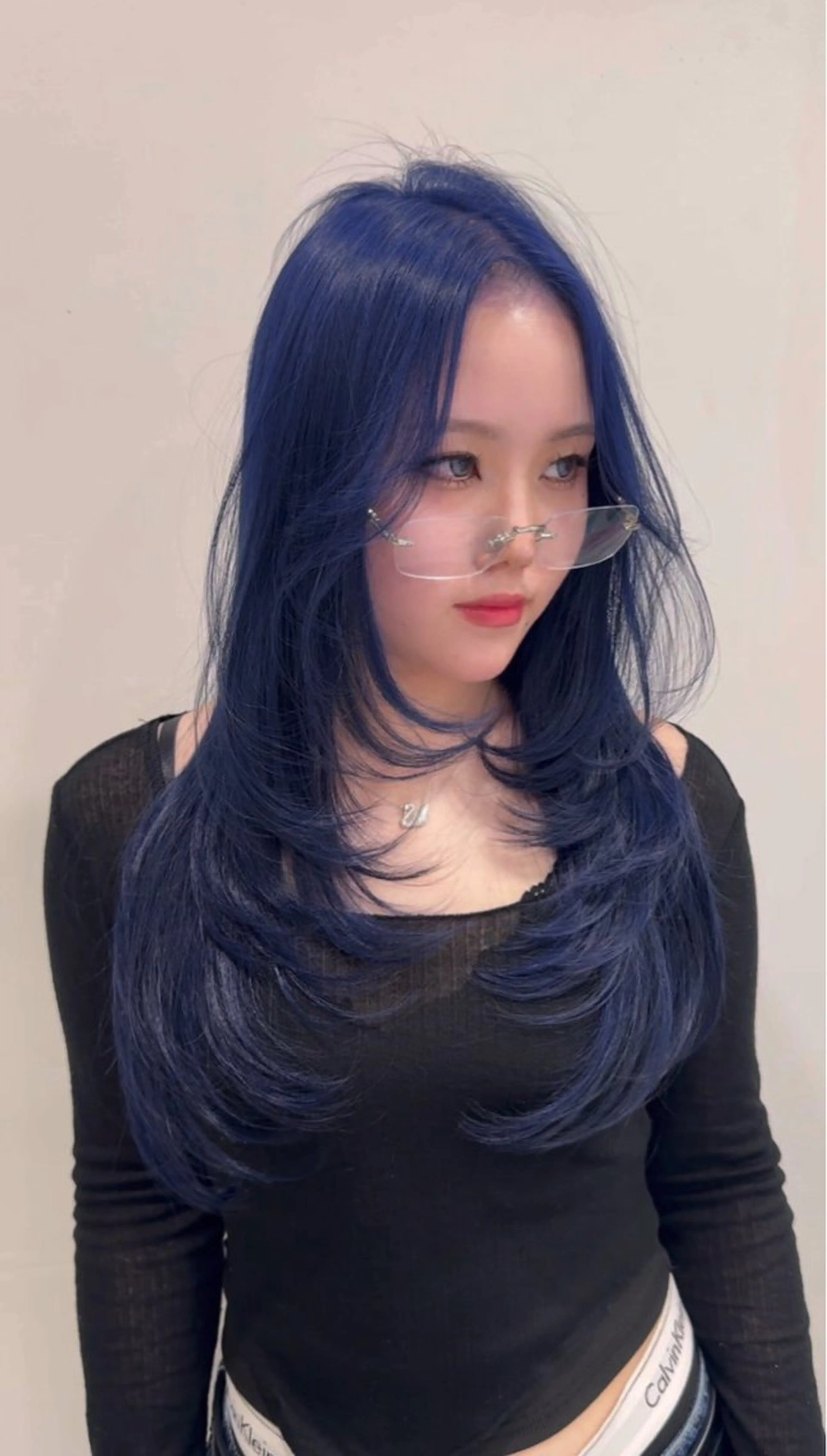 ロング カラー ヘアアレンジ カット トリートメント ヘッドスパ ヘアセット 韓国レイヤーカット /韓国トレンドカラーのヘアスタイル