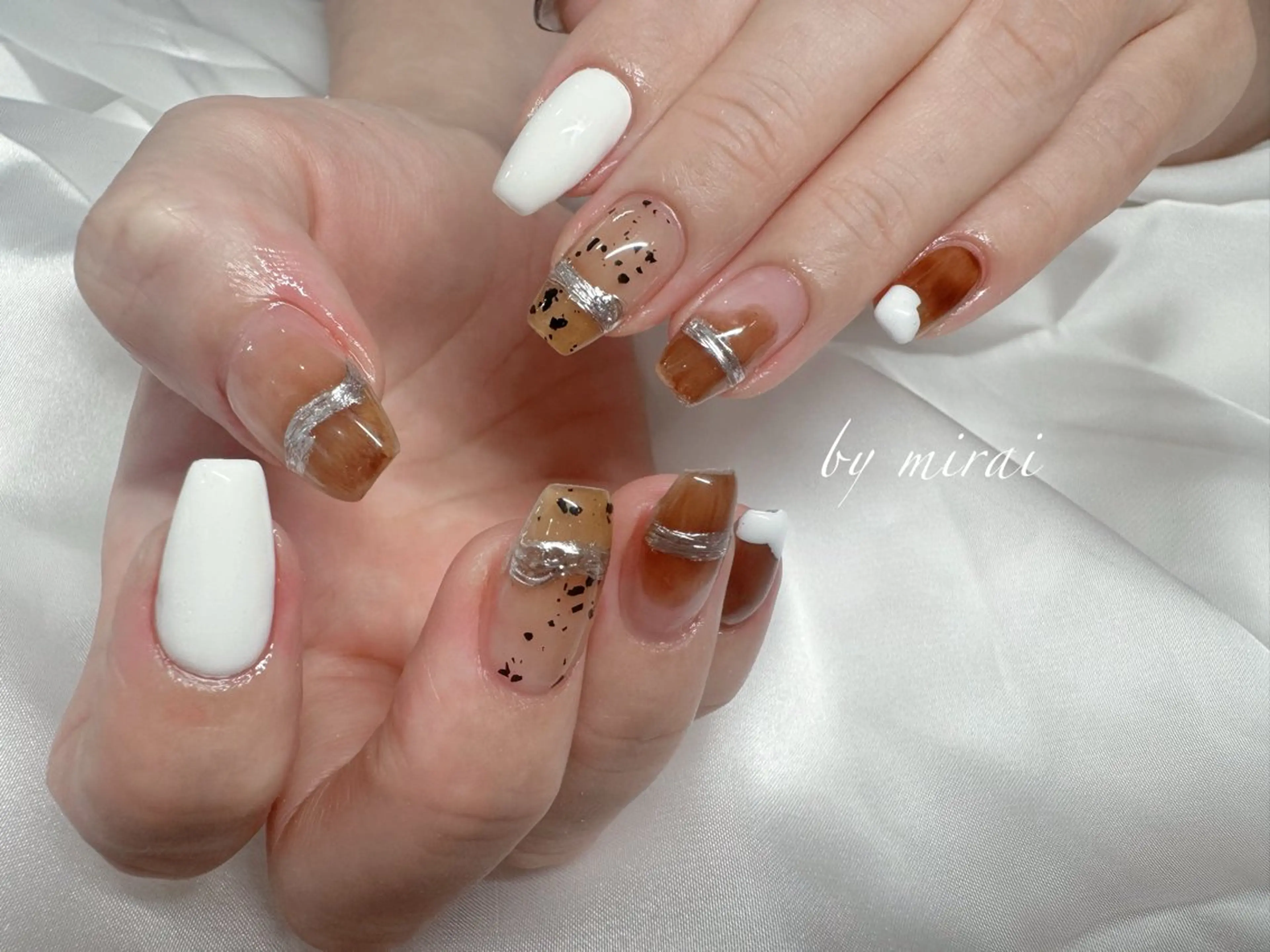ネイル ネイルサロン 9Carats神田のネイルデザイン