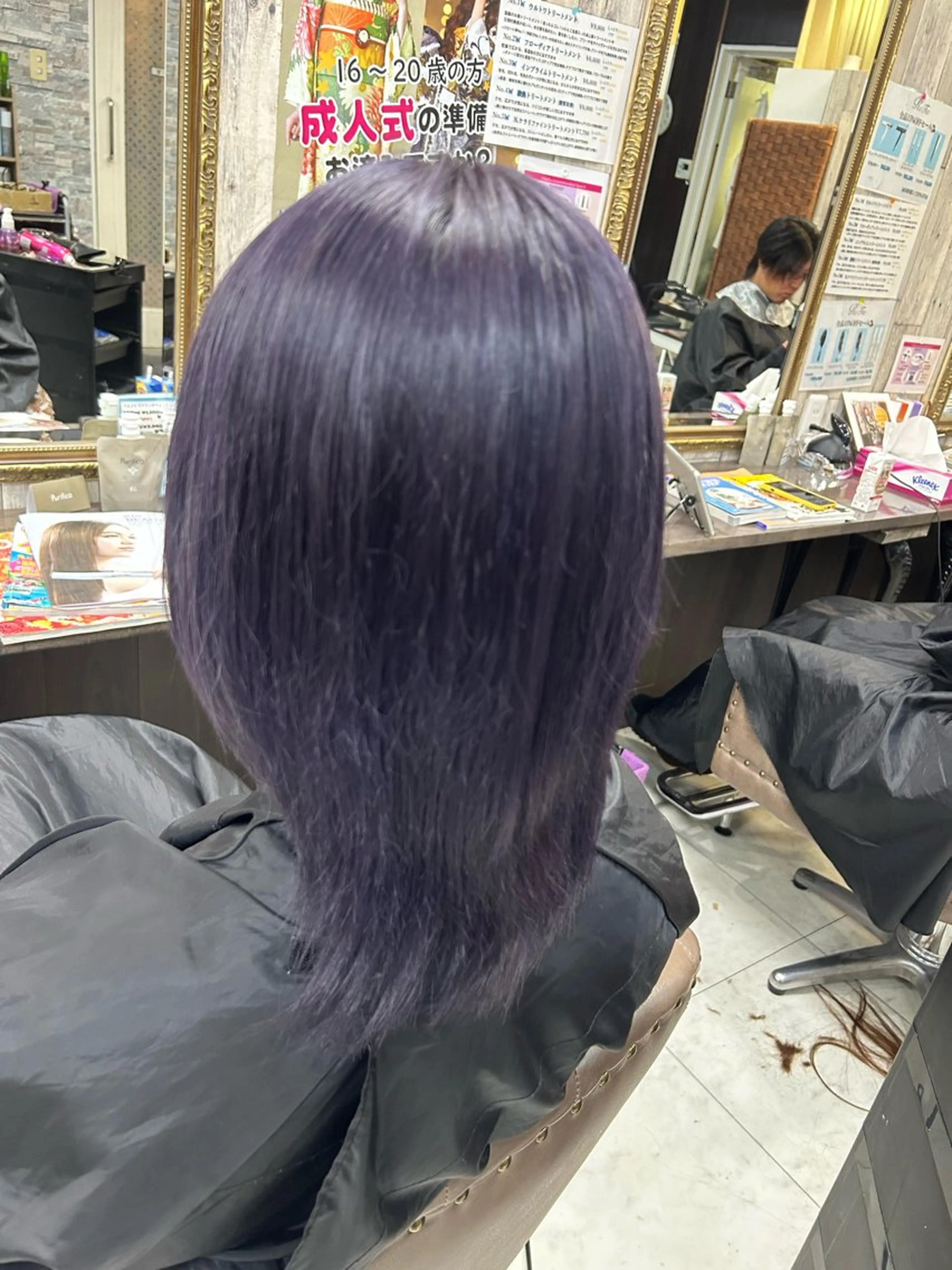 セミロング カラー ハイトーンArphy 安蒜佑太のヘアスタイル