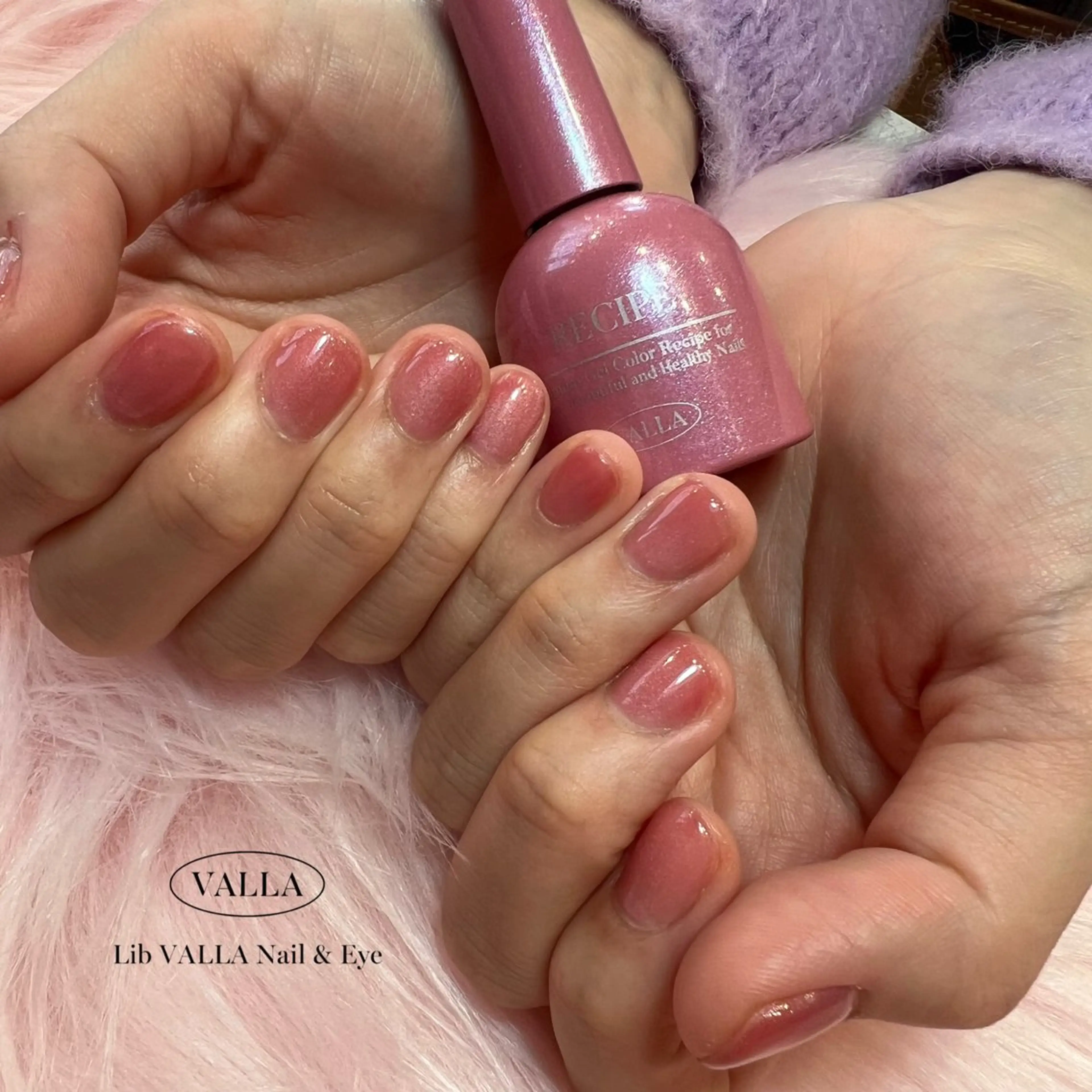 ネイル マグネットネイル LIB VALLA haruka🎀🫧のネイルデザイン