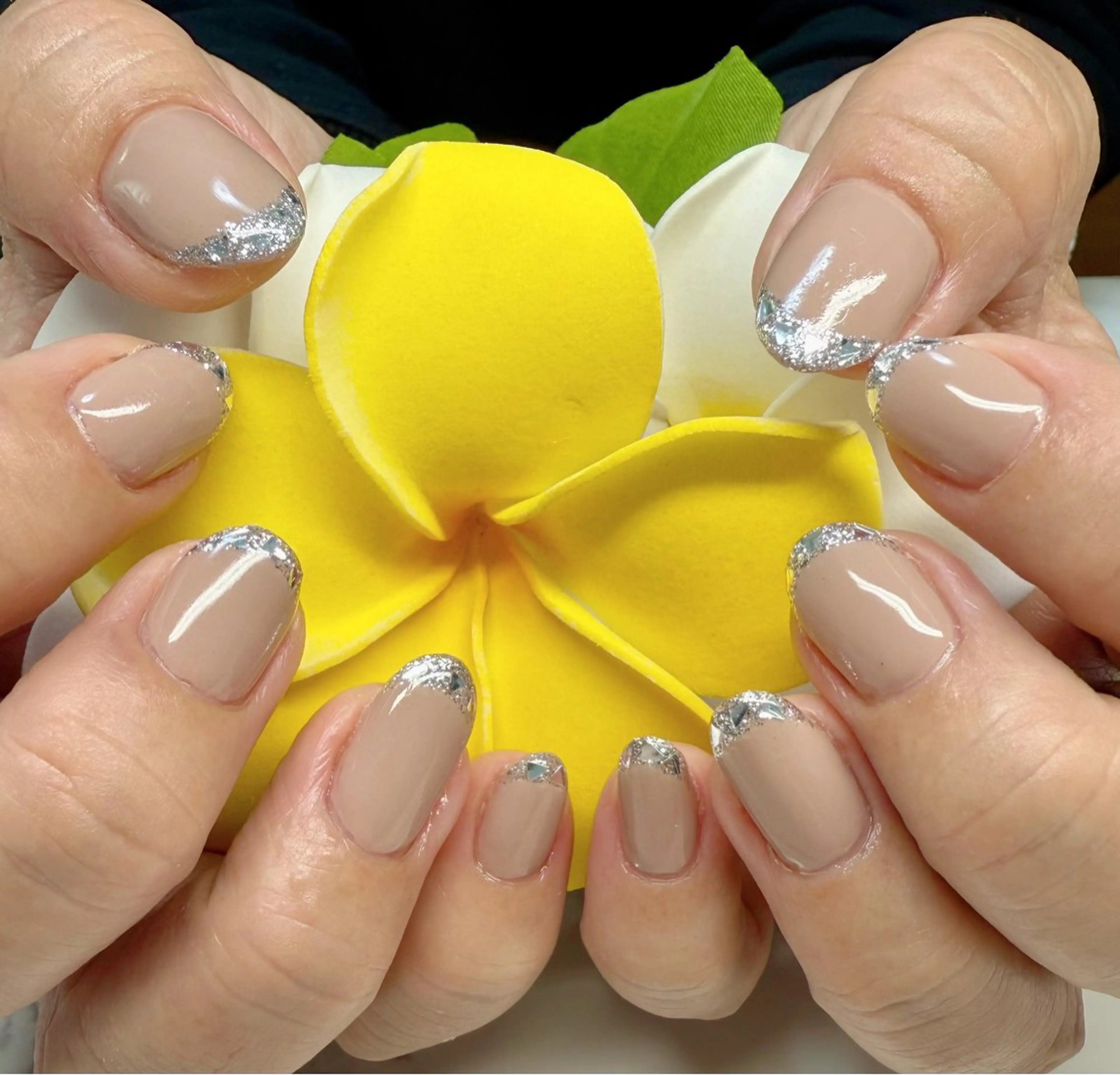 ネイル アートネイル チークネイル フレンチネイル ガラスフレンチ キラキラネイル M.N_ nailのネイルデザイン