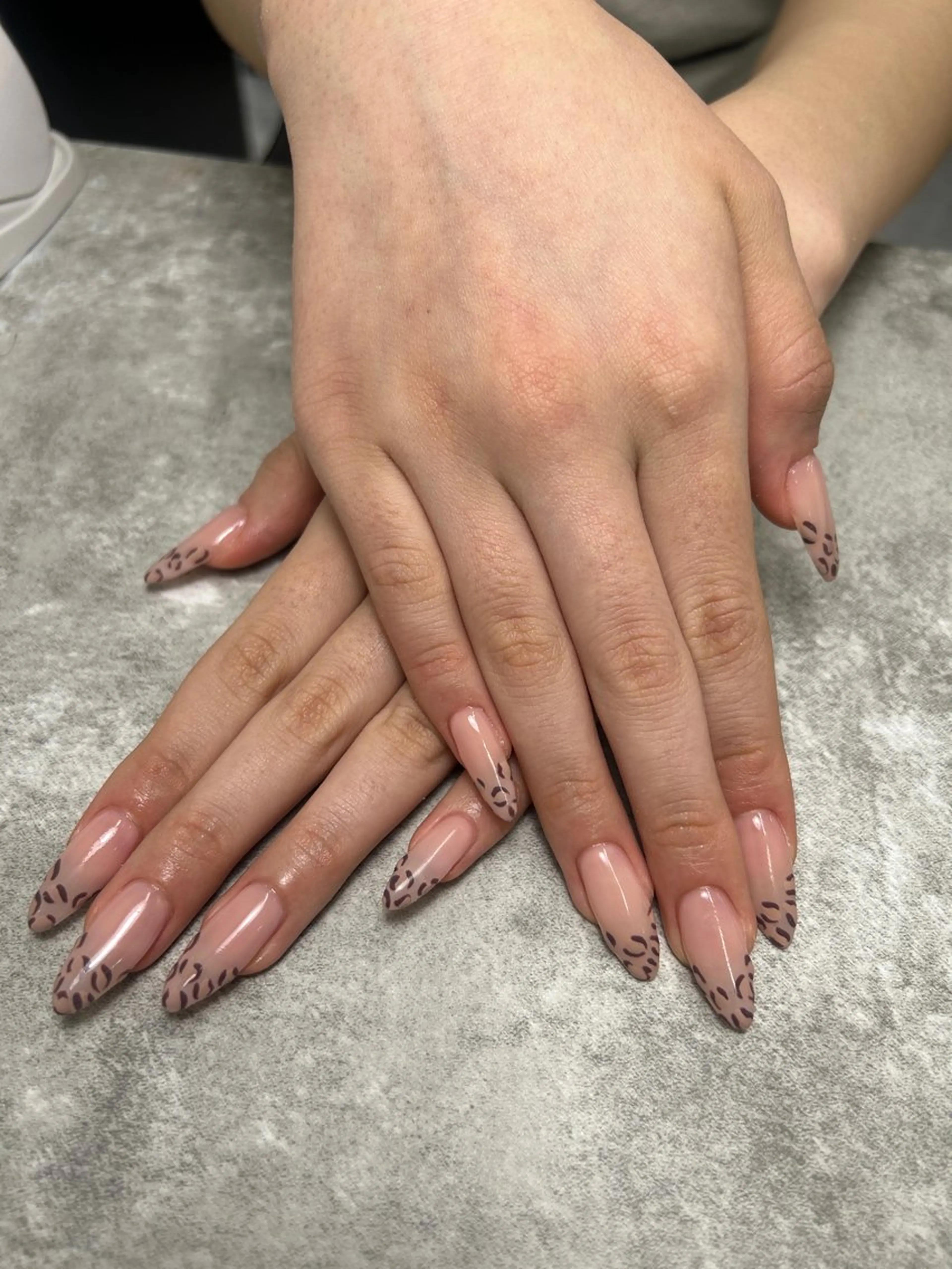 ネイル アニマル柄 フレンチネイル 持ち込み ワンカラーネイル Naru Kelinailのネイルデザイン