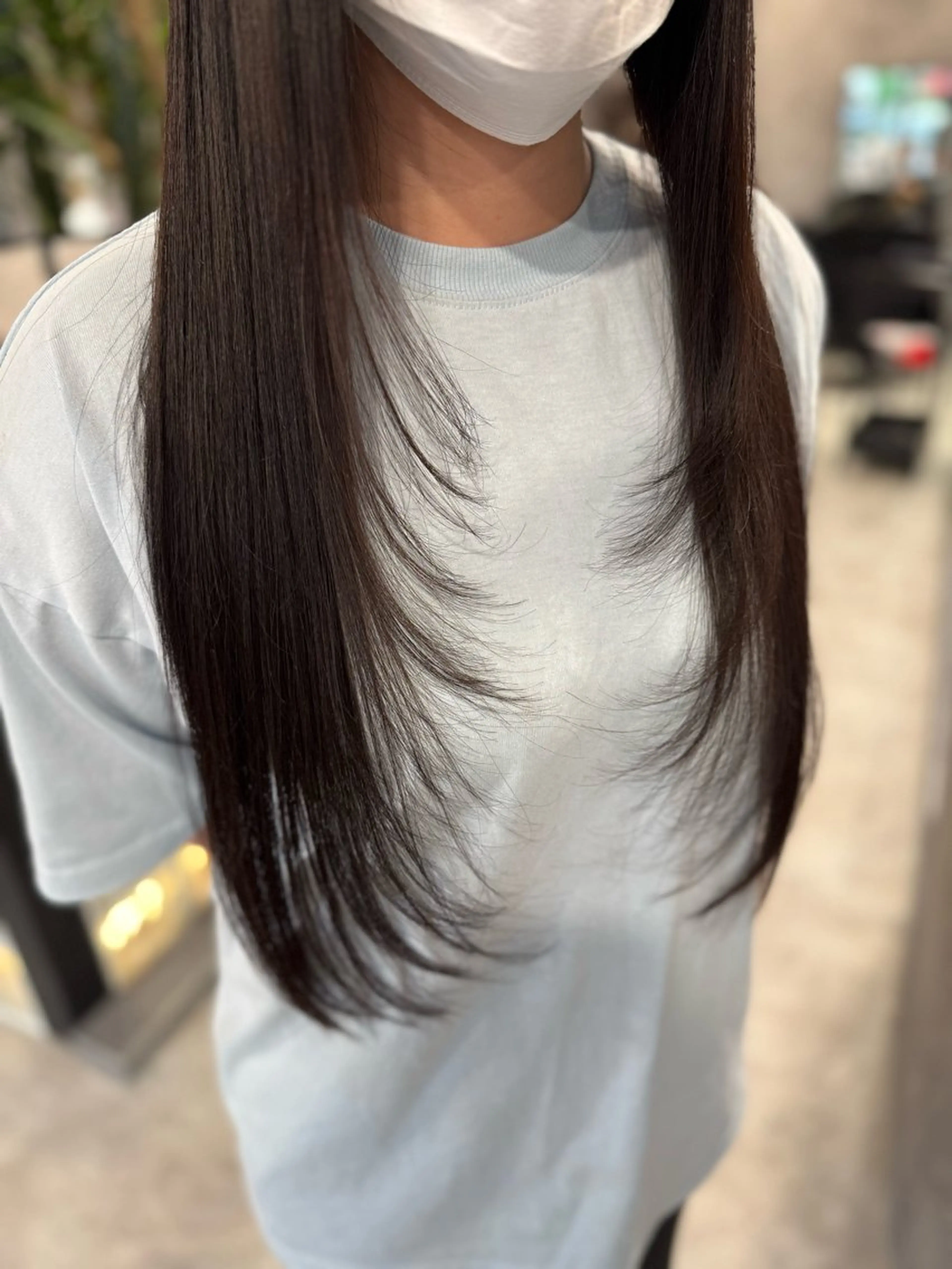 ロング 顔まわりレイヤー レイヤーカット ロング カット ink Runaのヘアスタイル