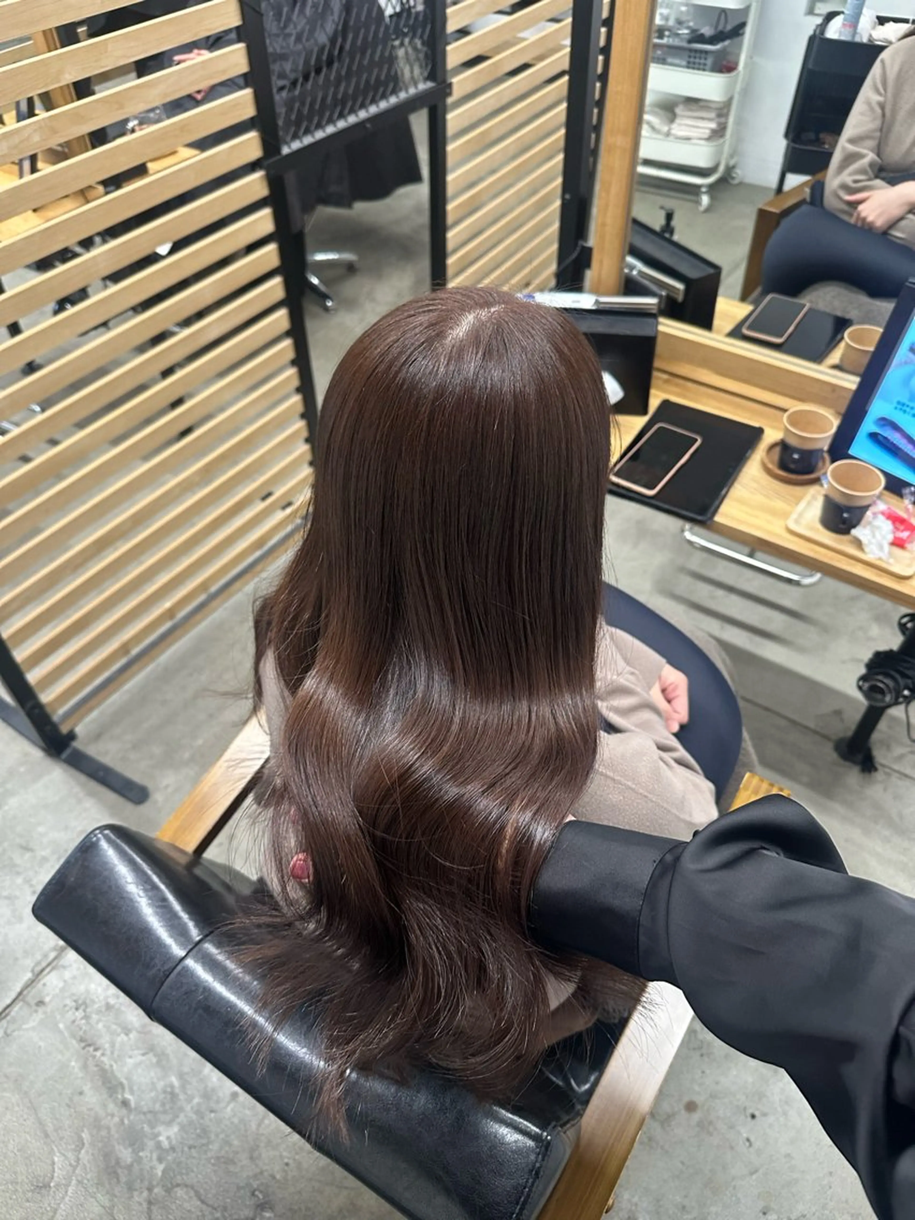 セミロング ひろし/髪質改善/ 縮毛矯正/上品✨のヘアスタイル