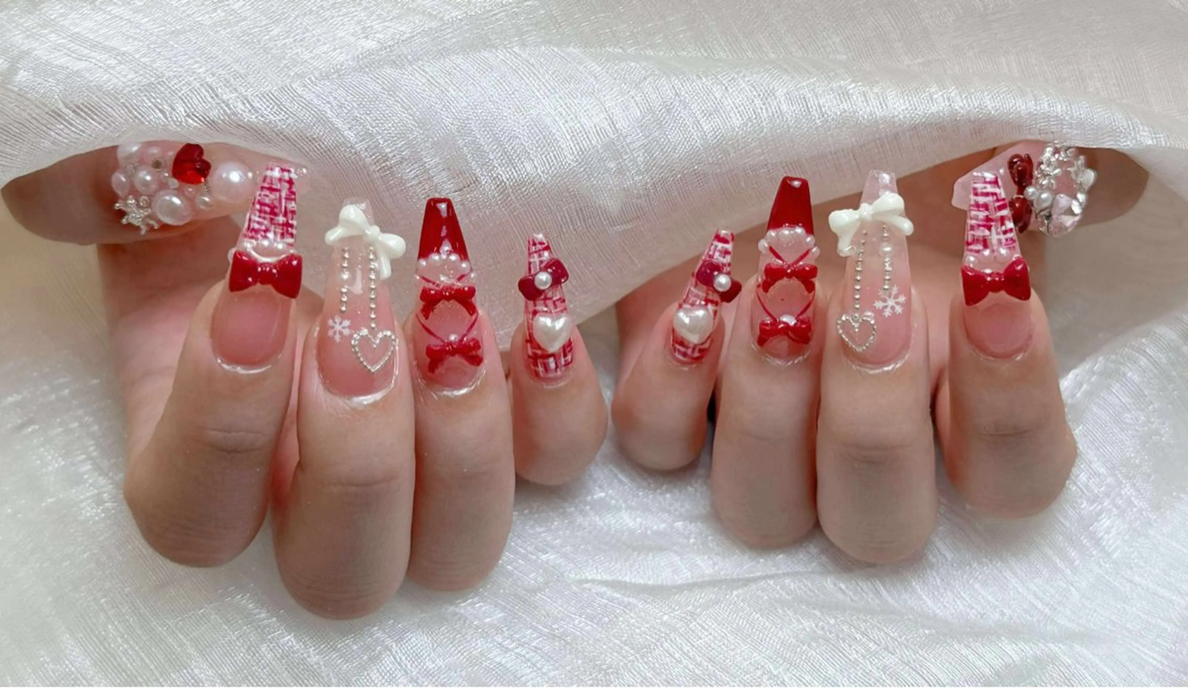 ネイル アートネイル 成人式 ジェルネイル ニュアンスネイル 夏ネイル ハンドネイル NIE MoMoのネイルデザイン