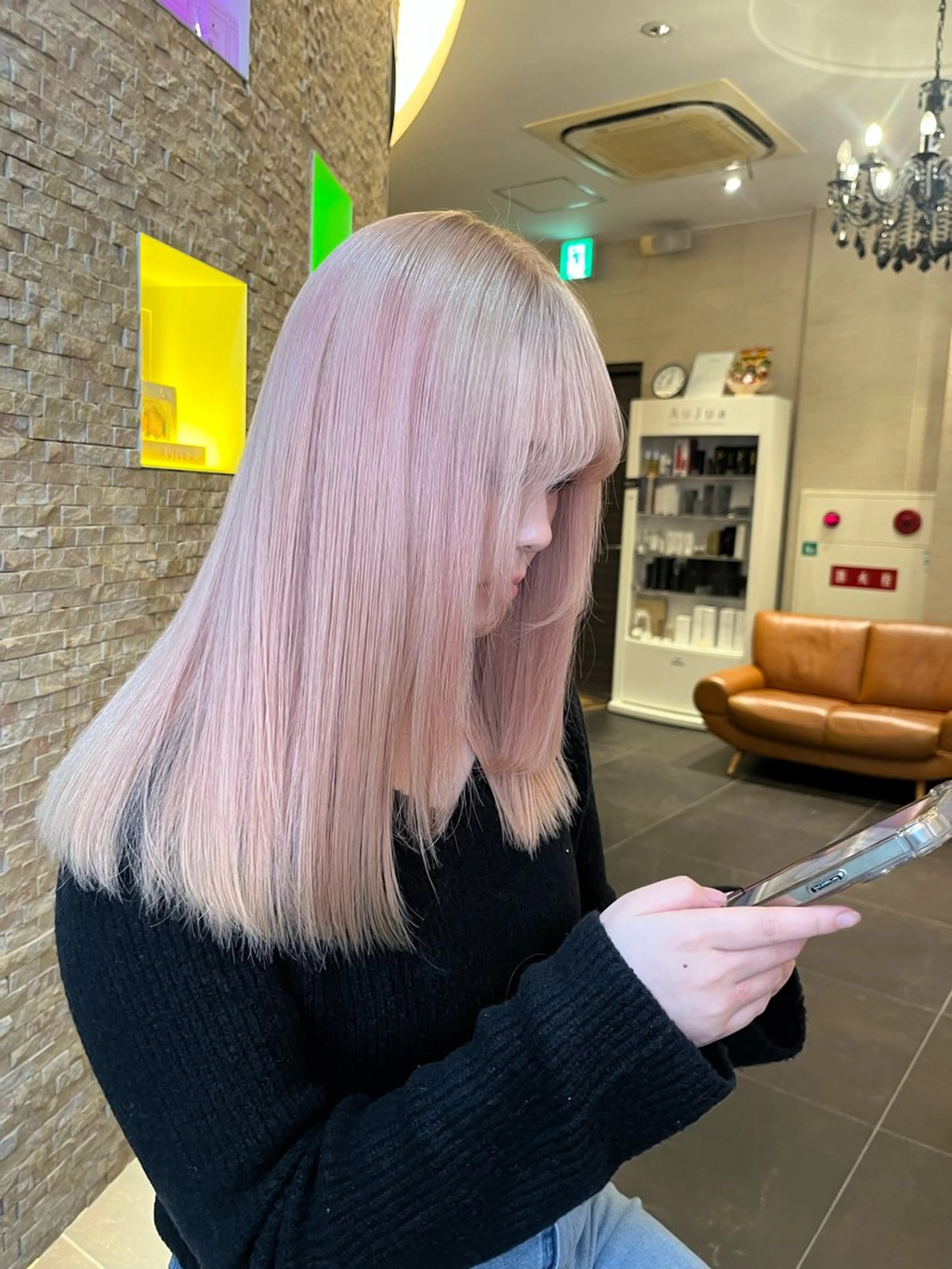 カラー 透明感カラー✨🩵 韓国ヘアkanatoのヘアスタイル