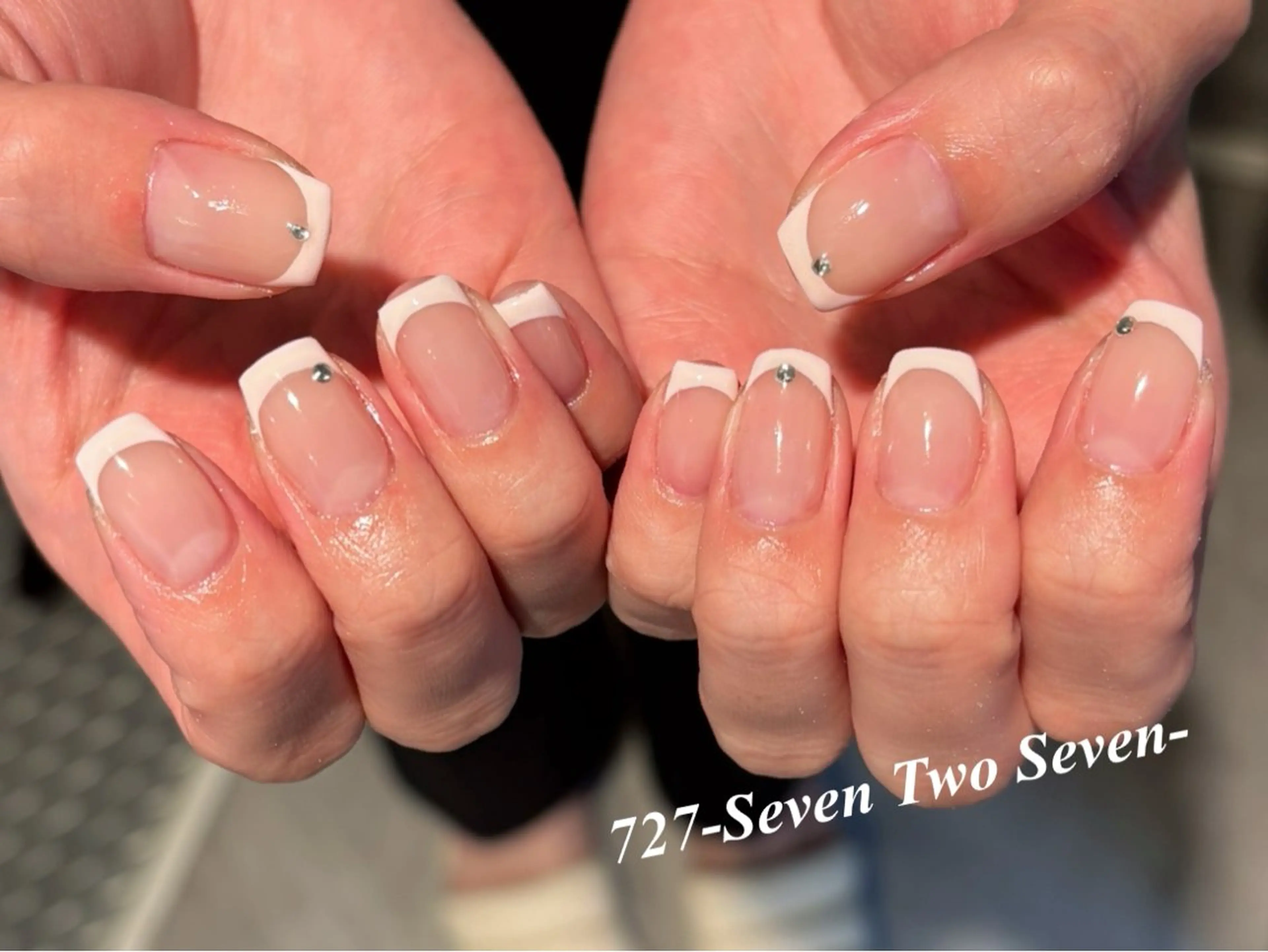 ネイル ハンドネイル 727 nailのネイルデザイン