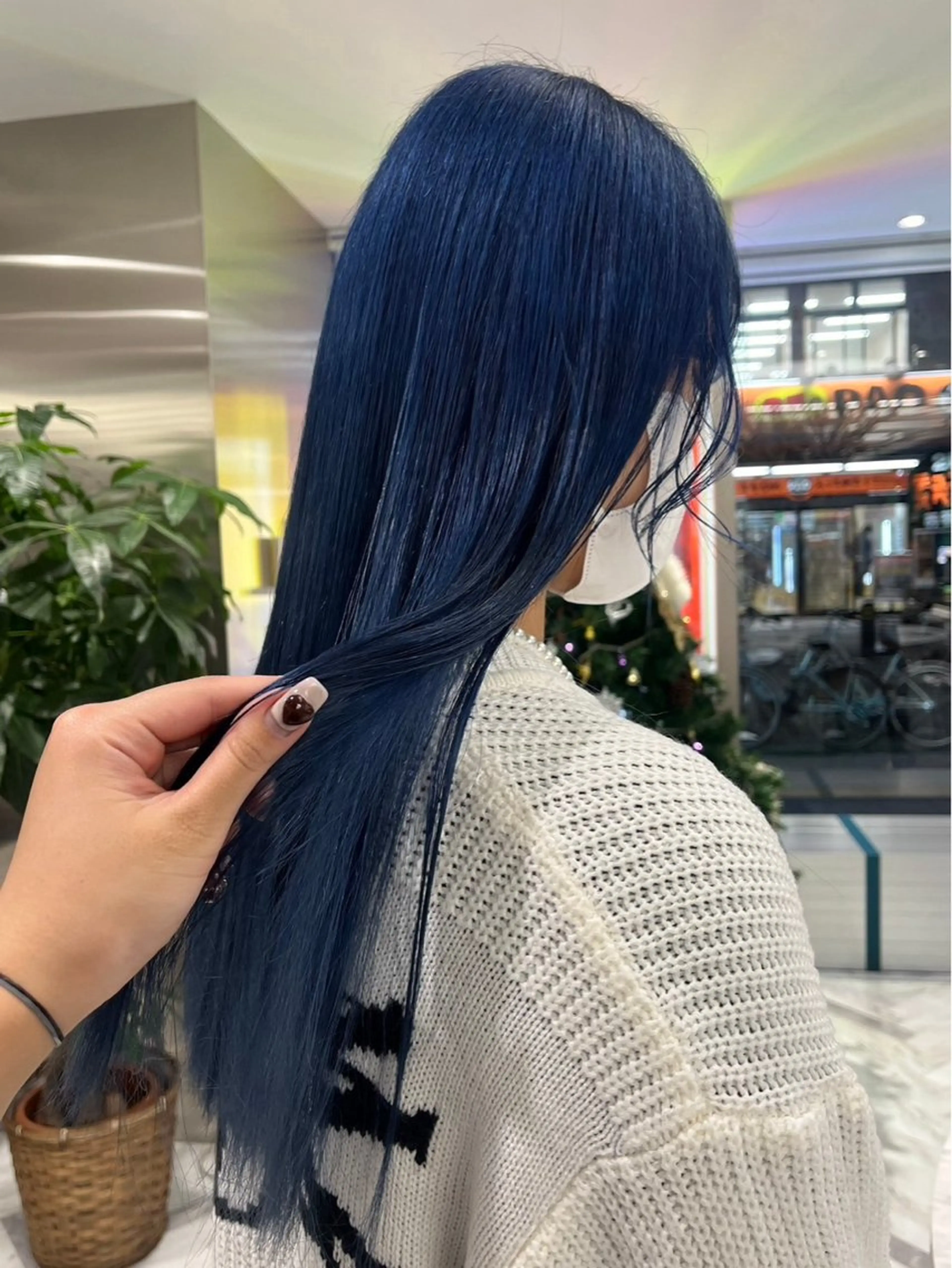 ロング カラー 黒髪 ブルーカラー ブルーブラック 韓国風ヘア 似合わせ SHOYAのヘアスタイル