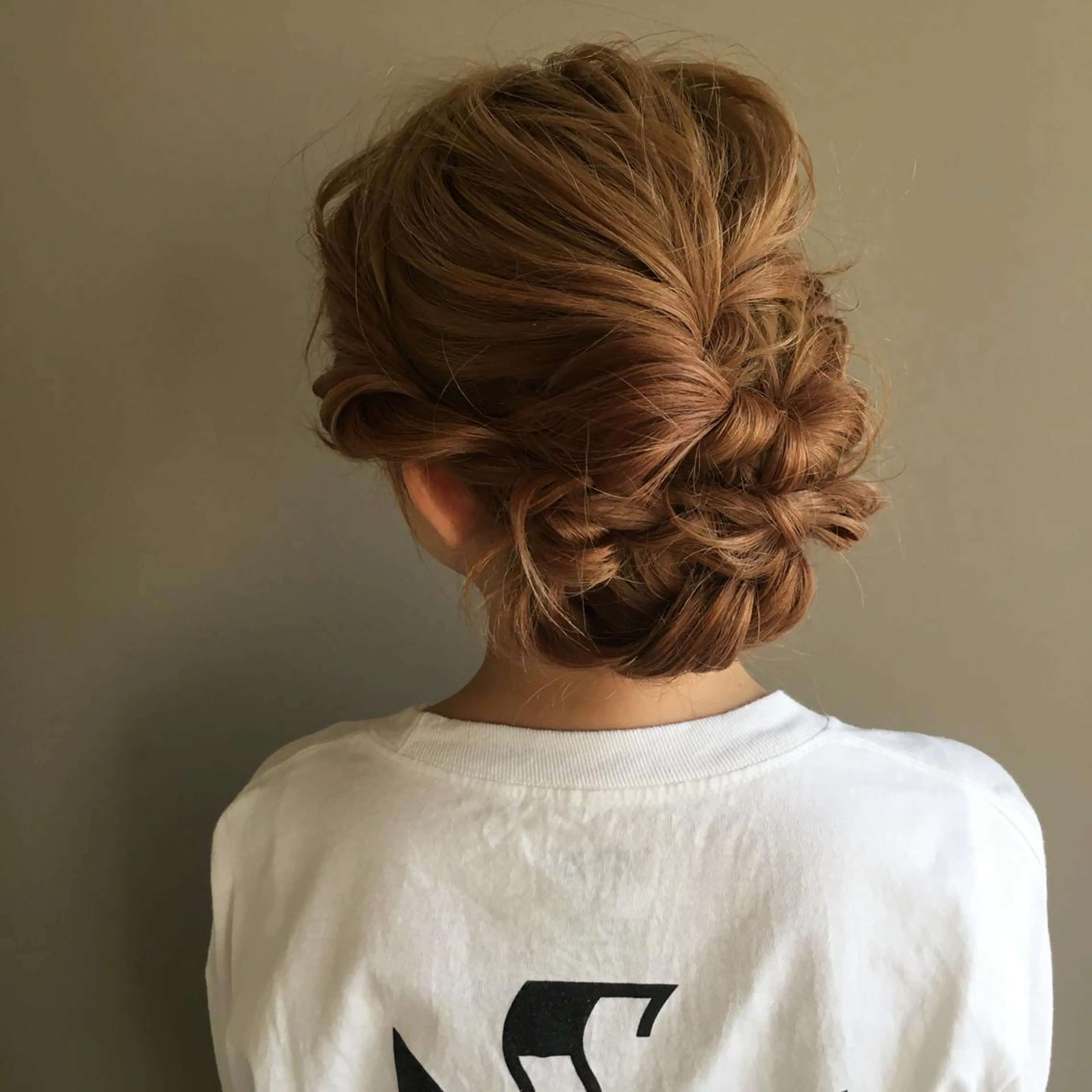 ミディアム カラー ヘアアレンジ レイヤーカット BLend 渋谷のヘアスタイル