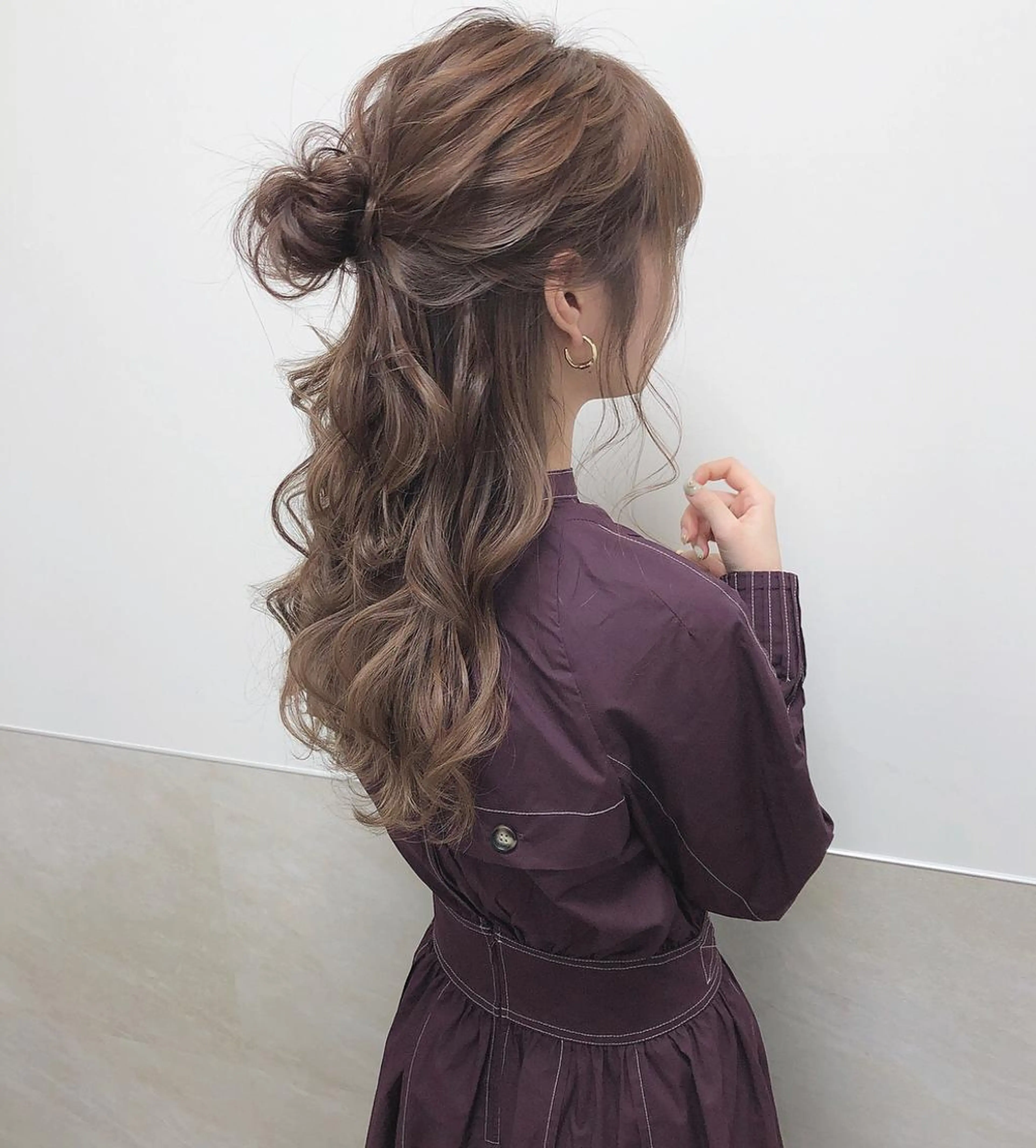 セミロング カラー ヘアアレンジ ハーフアップ アッシュ autre所属・大久保 ひでなりのヘアスタイル