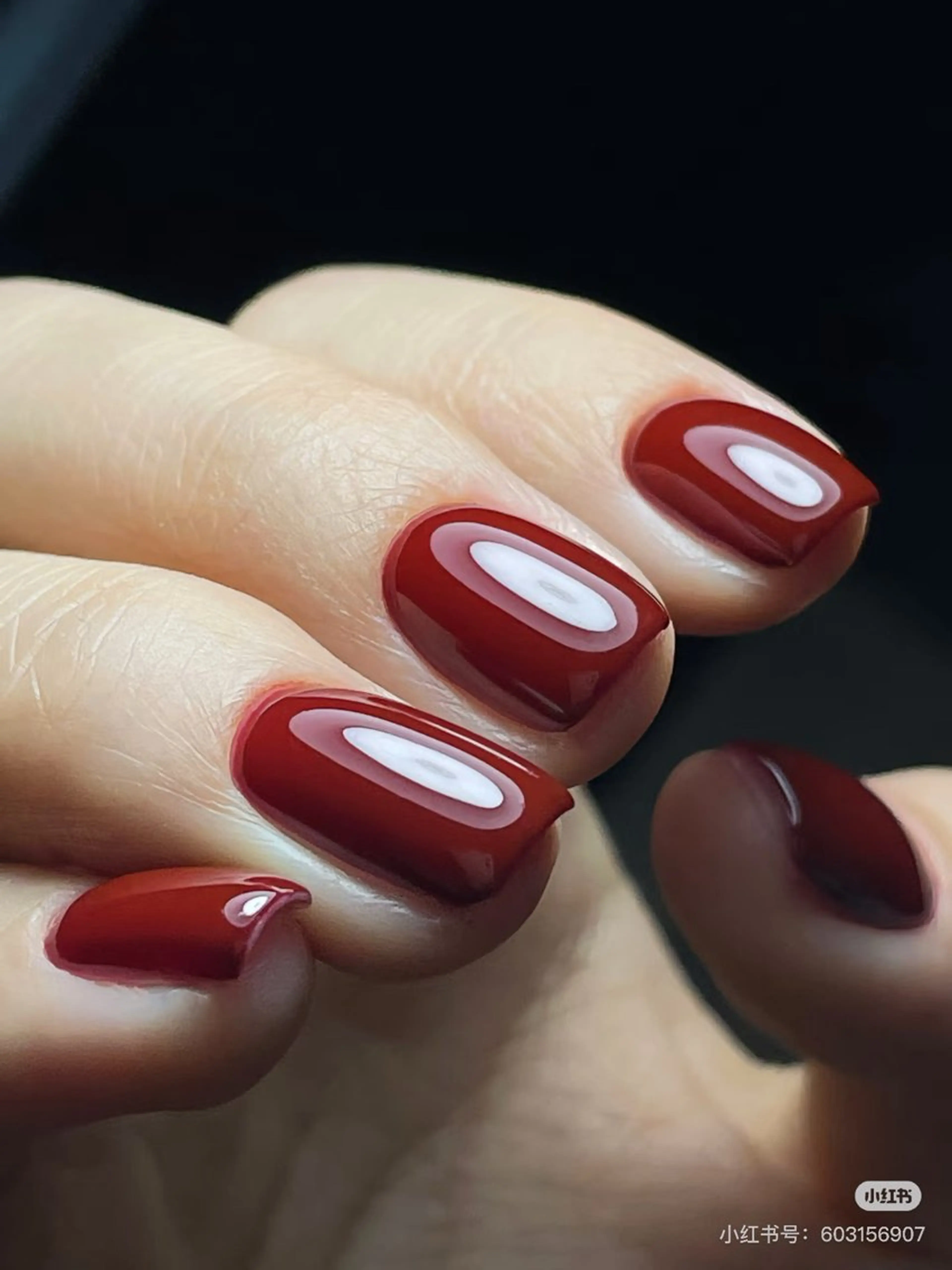 ネイル Dark honey池袋店所属・佐藤 アリアのネイルデザイン