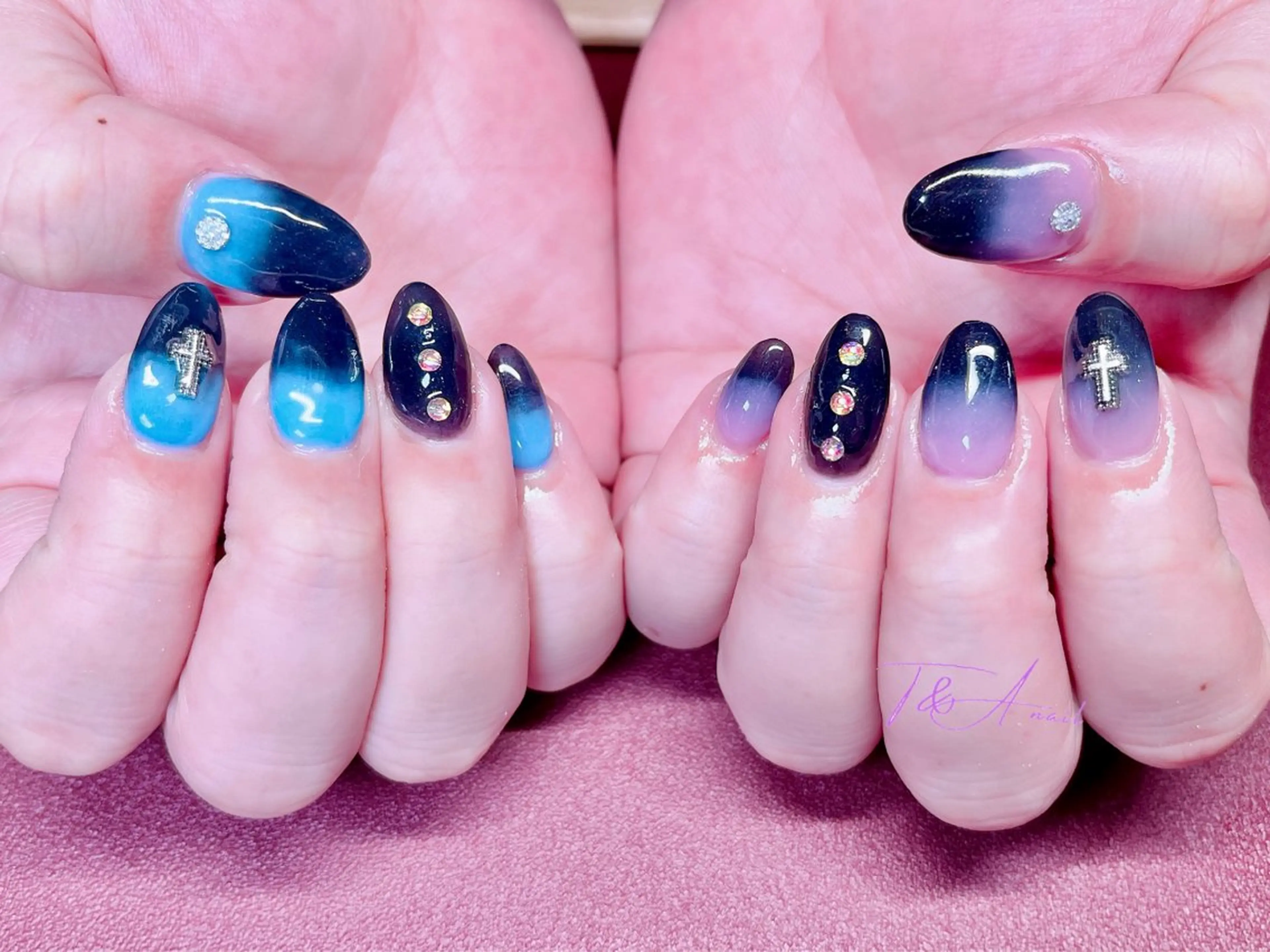 ネイル ブルー 長さ出し ジェルネイル グラデーション スカルプネイル ハンドネイル T&A nailのネイルデザイン