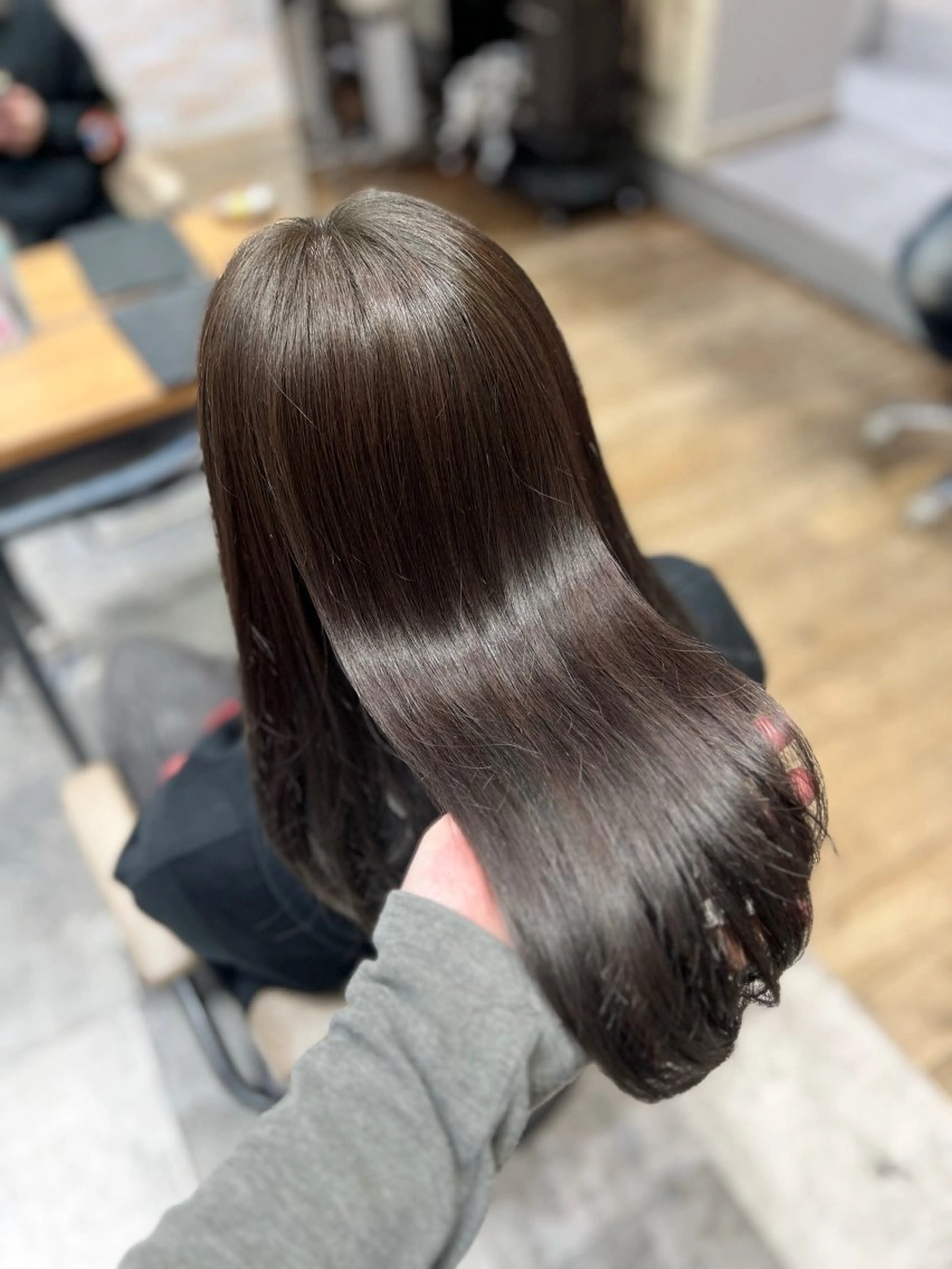 セミロング カラー ブラウンカラー 透明感カラー オリーブブラウン ヘアカラー トリートメント AFLOAT RUVUA Smart Salon所属・韓国ヘア🎀/艶髪✨ /めぐみ/新宿のヘアスタイル