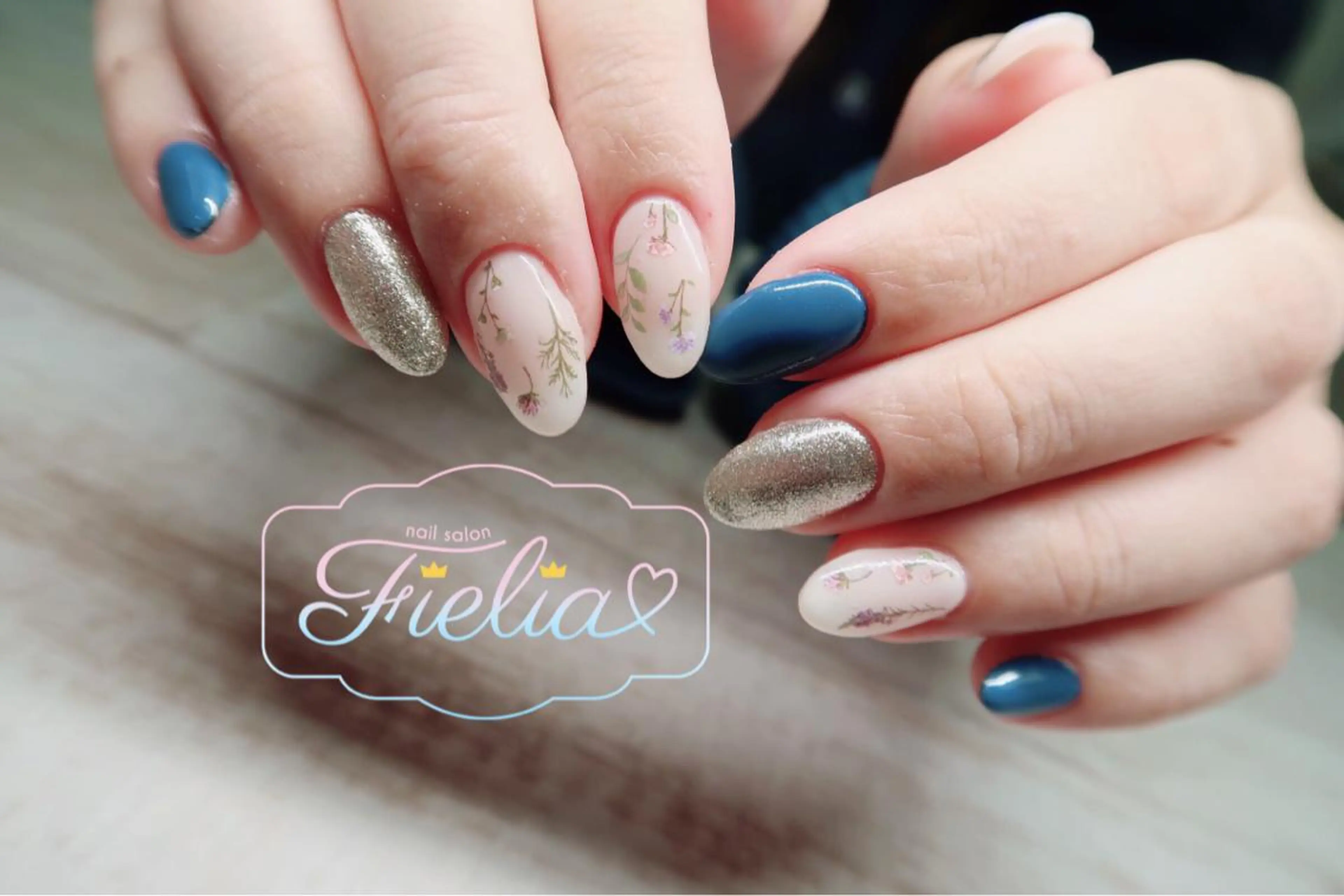 ネイル ハンドネイル Fielia momoのネイルデザイン