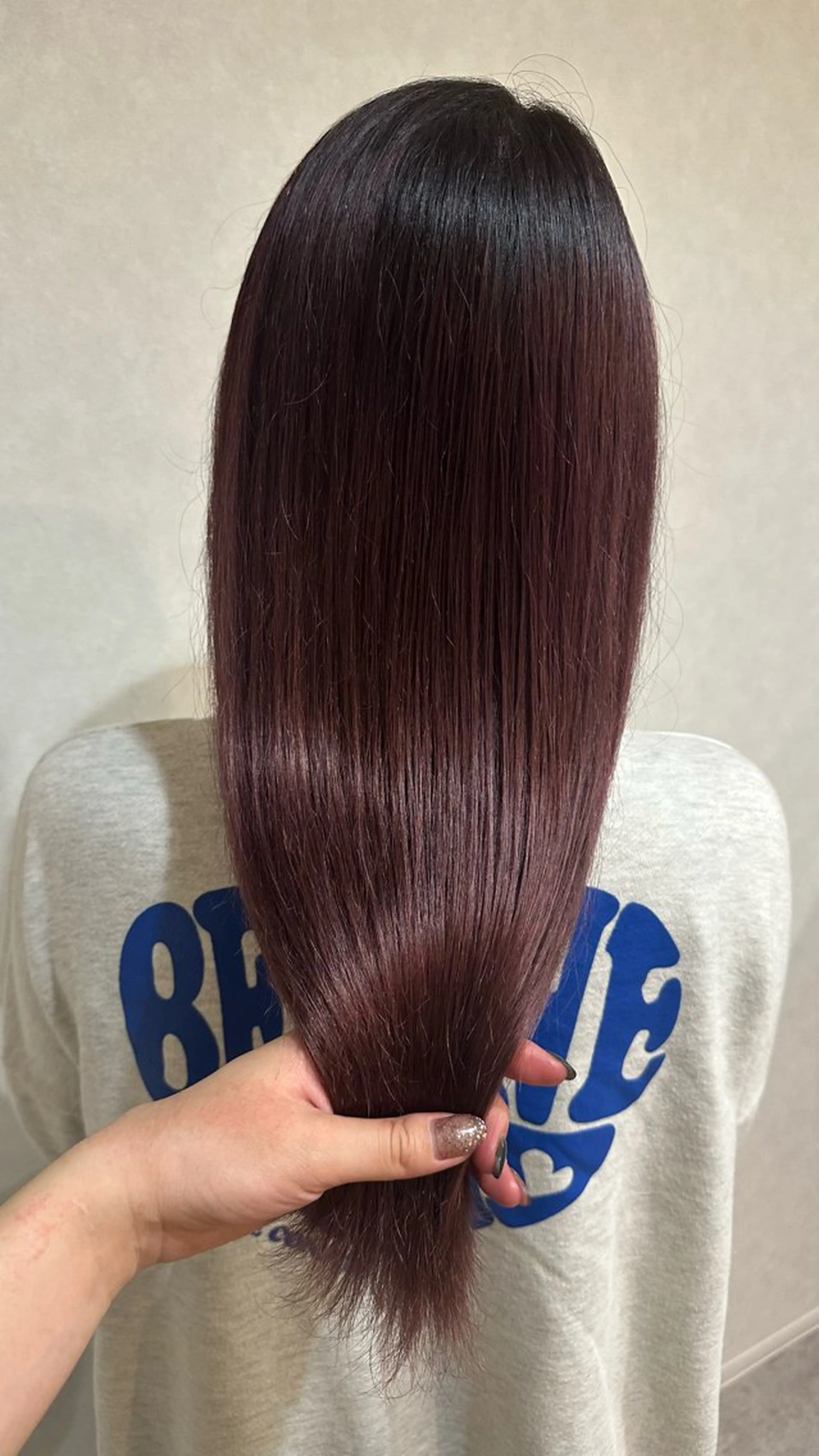 ロング カラー ブリーチ ピンクカラー バイオレットカラー hair make applause.所属・小賀 栞奈のヘアスタイル