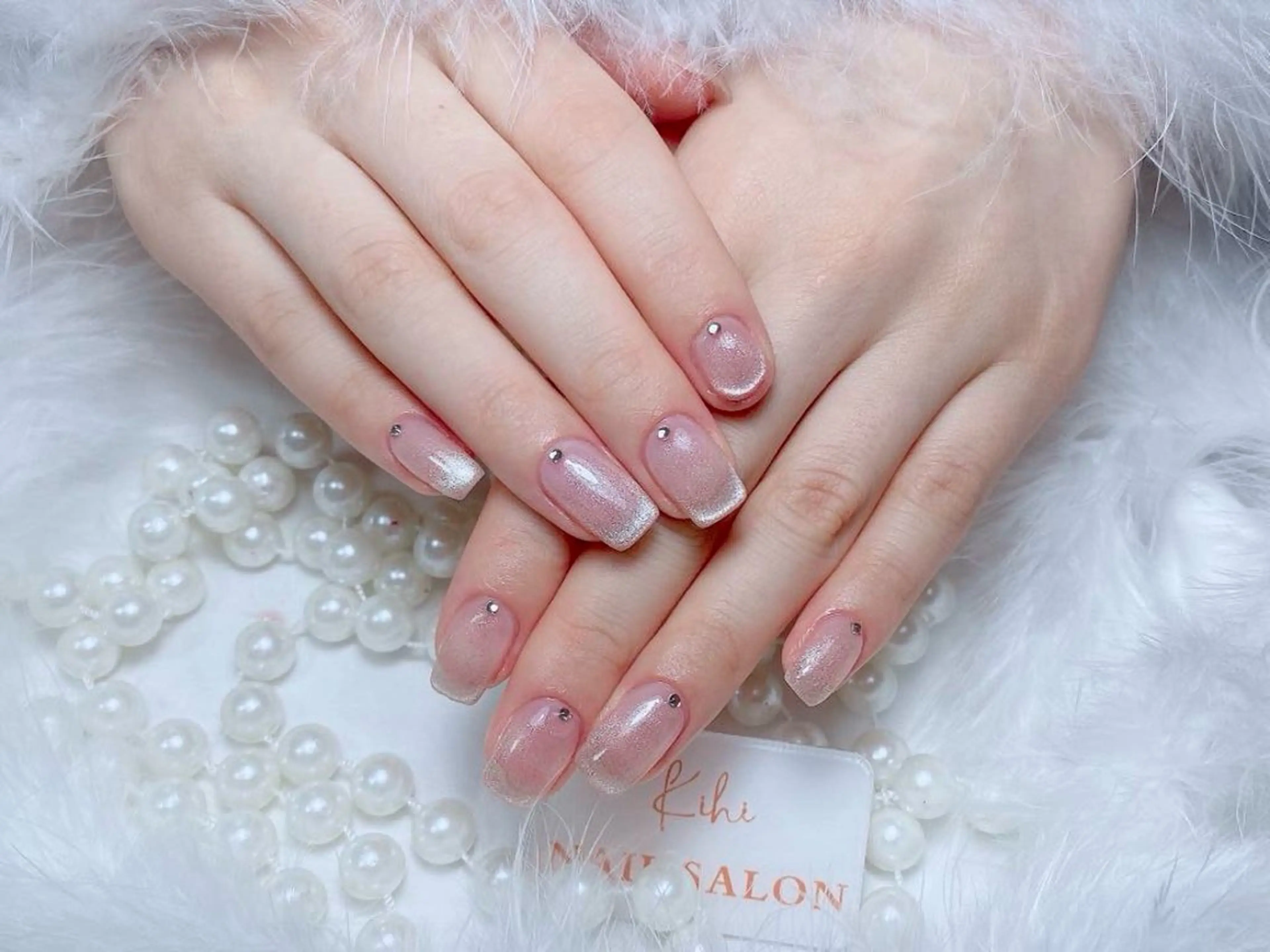 ネイル アートネイル フレンチネイル ジェルネイル グラデーション 韓国ネイル ハンドネイル 💕鈴木ユリ パラジェル/オフ無料のネイルデザイン