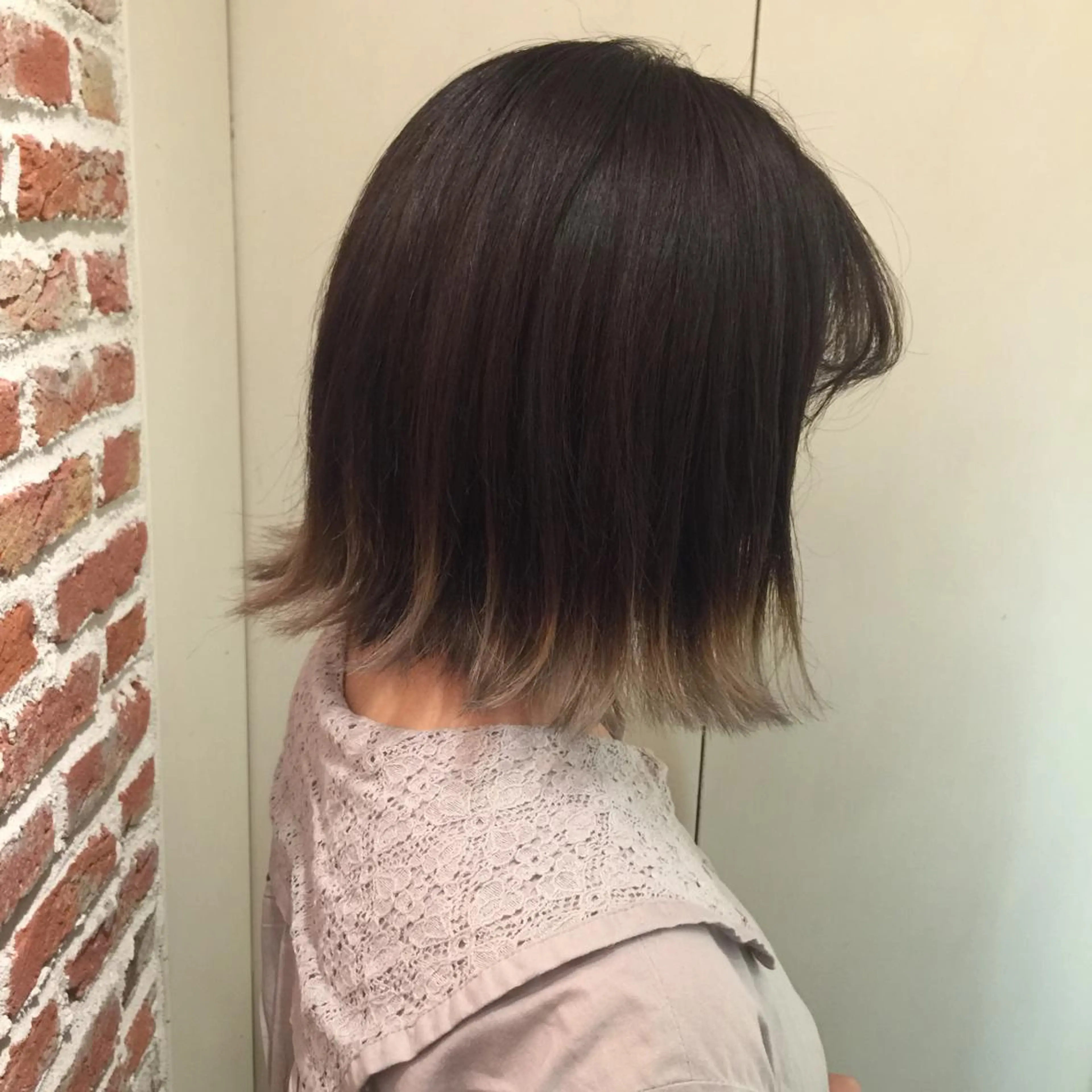 ショート カラー ベージュカラー ブリーチ ホワイト&レイヤーカ ットエクステ長畠俊輔のヘアスタイル