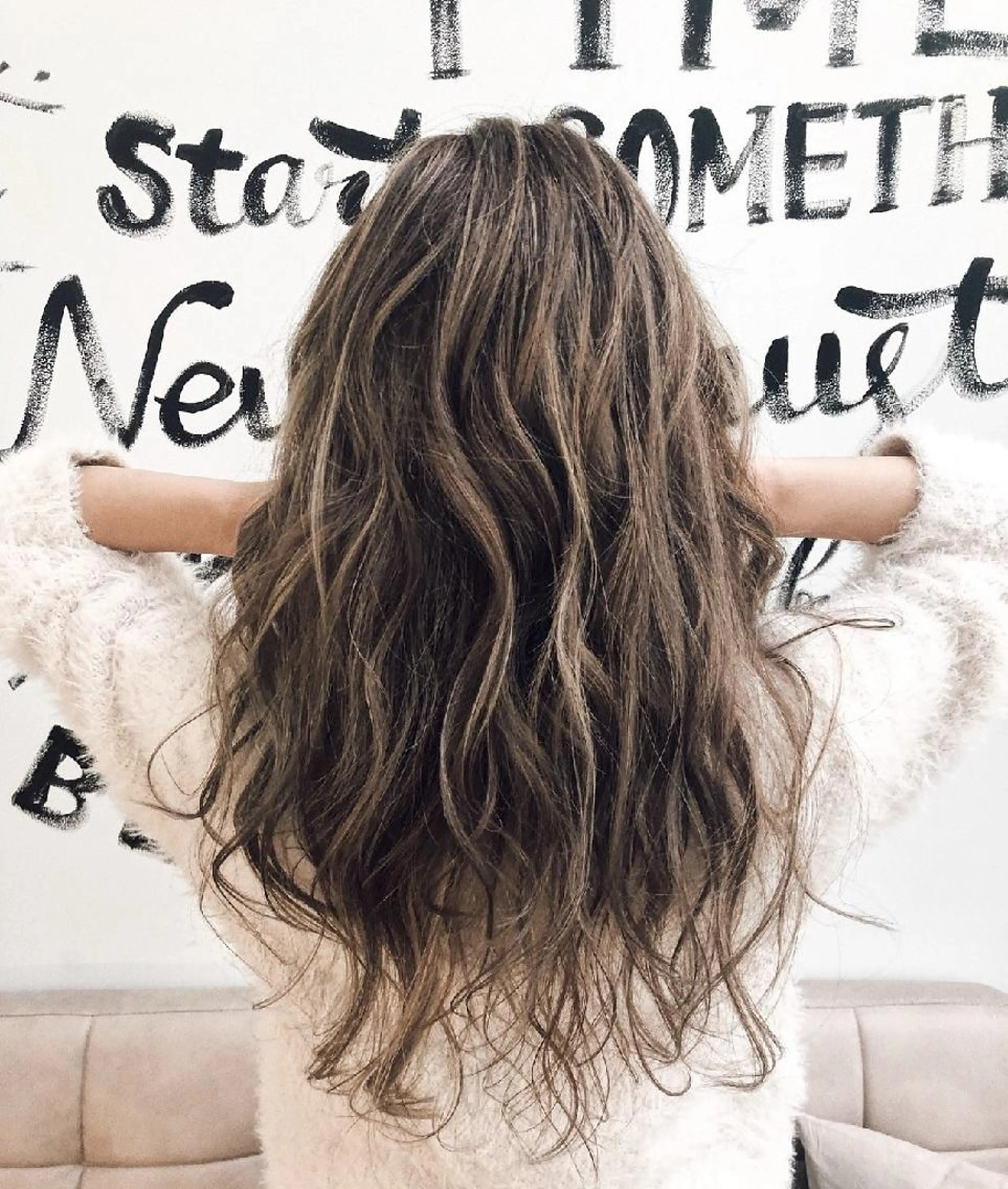 【雰囲気を変えたいあなたへ！】ハイライトシールエクステ1本～の写真