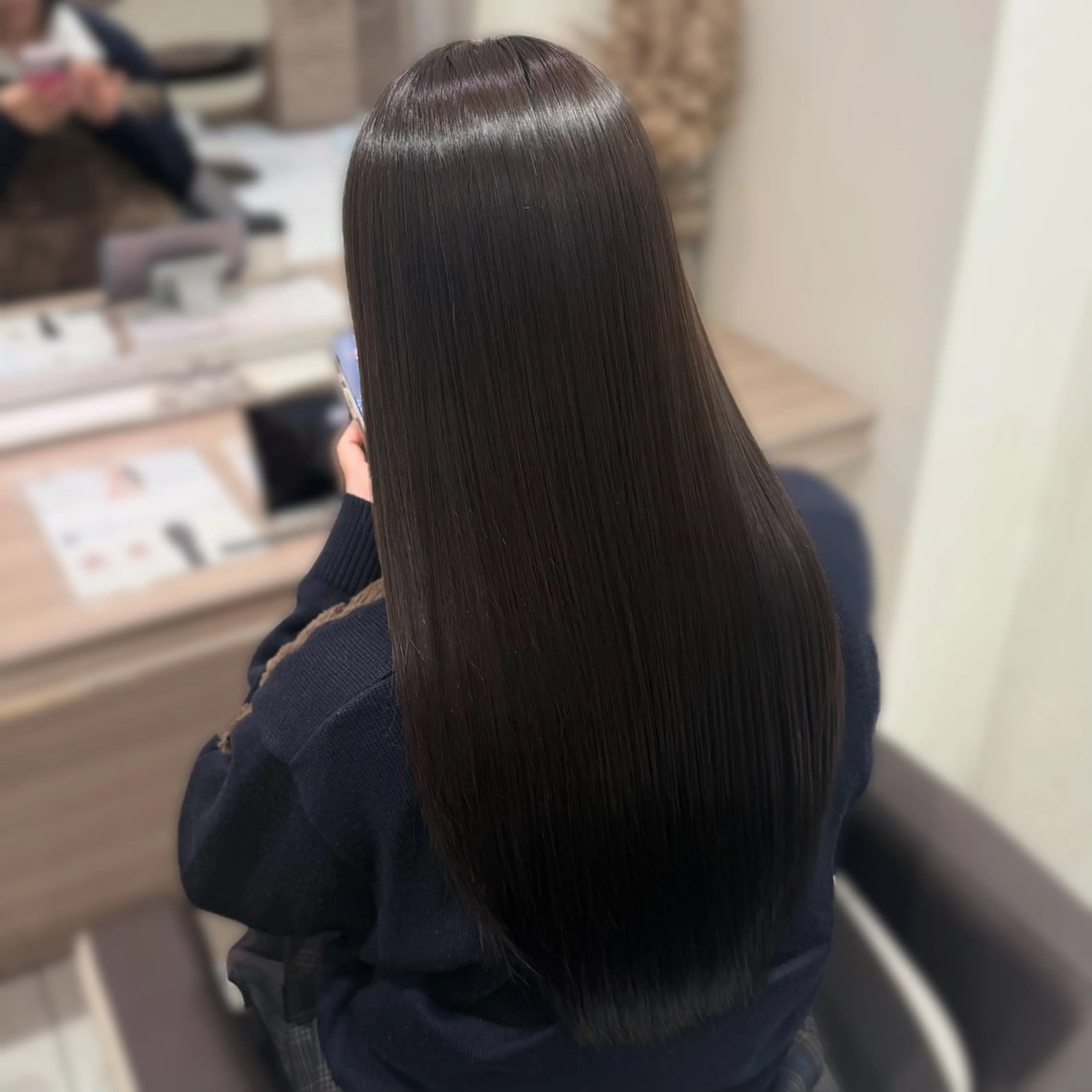 ロング カラー ヘアカラー トリートメント 小島 莉奈のヘアスタイル