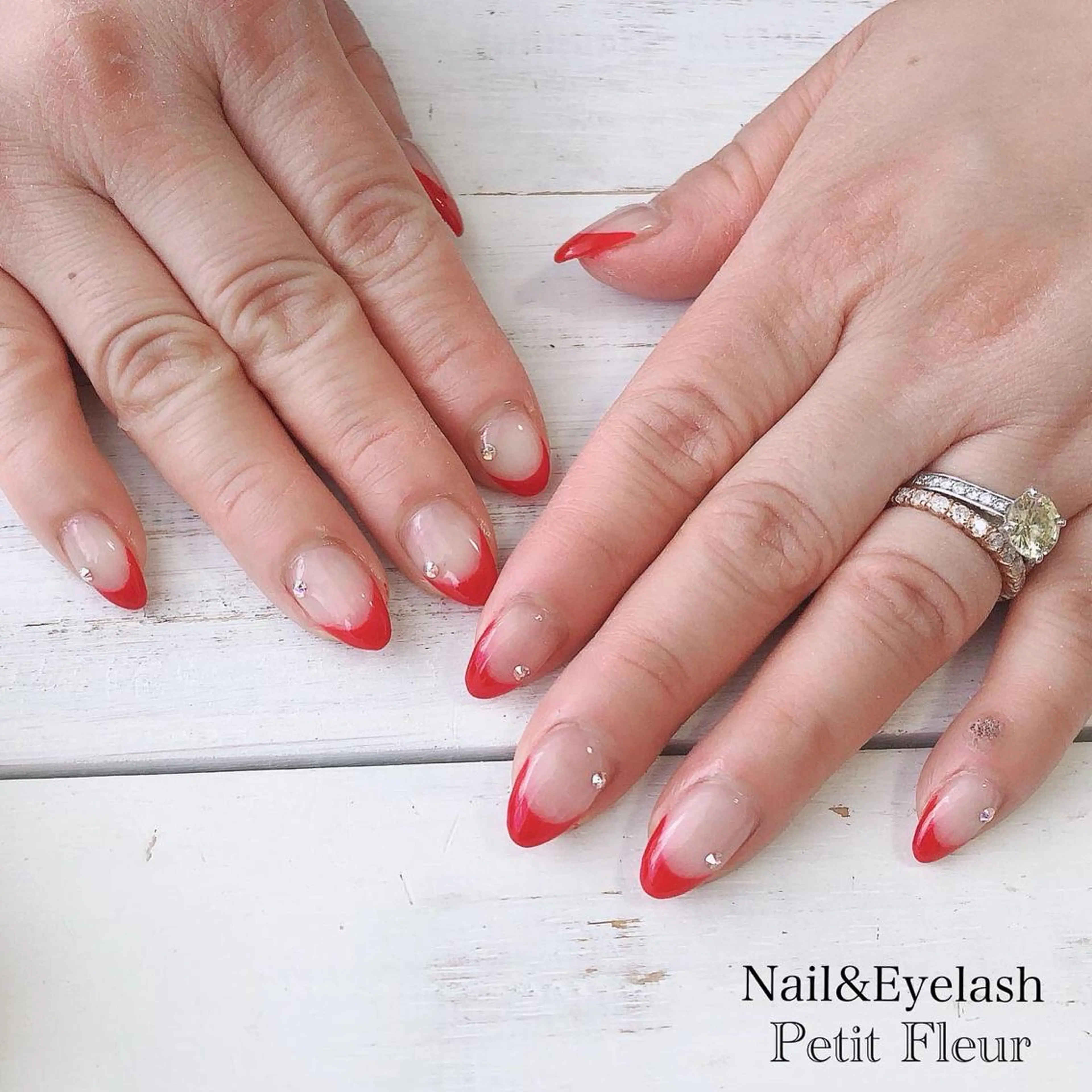 ネイル Petit Fleur所属・青柳 亜梨奈のマツエク・マツパデザイン