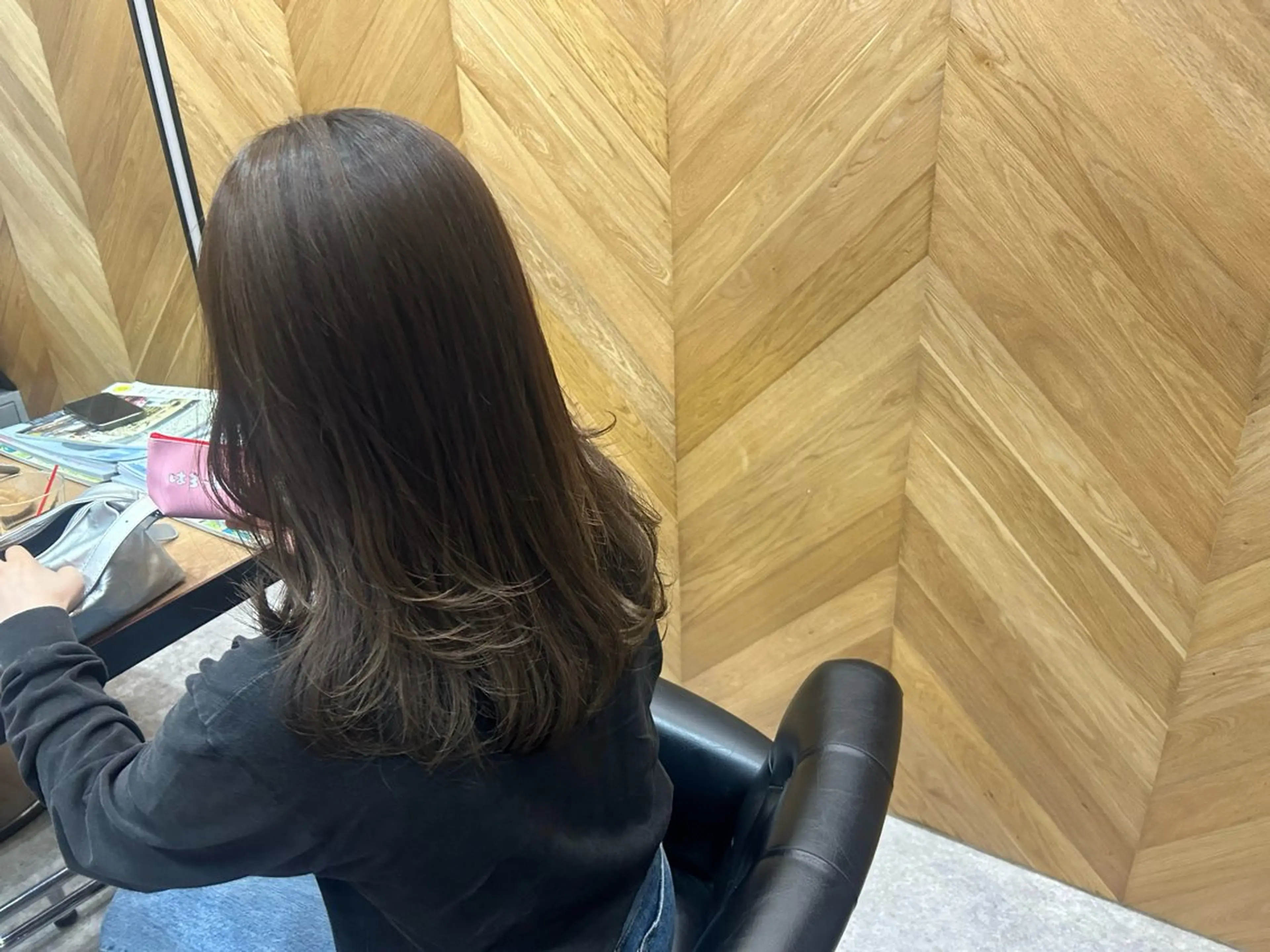 ミディアム カラー グレージュ オリーブグレージュ オリーブグレー カット ヘアカラー 柔らかカラー🥛 mayucoのヘアスタイル