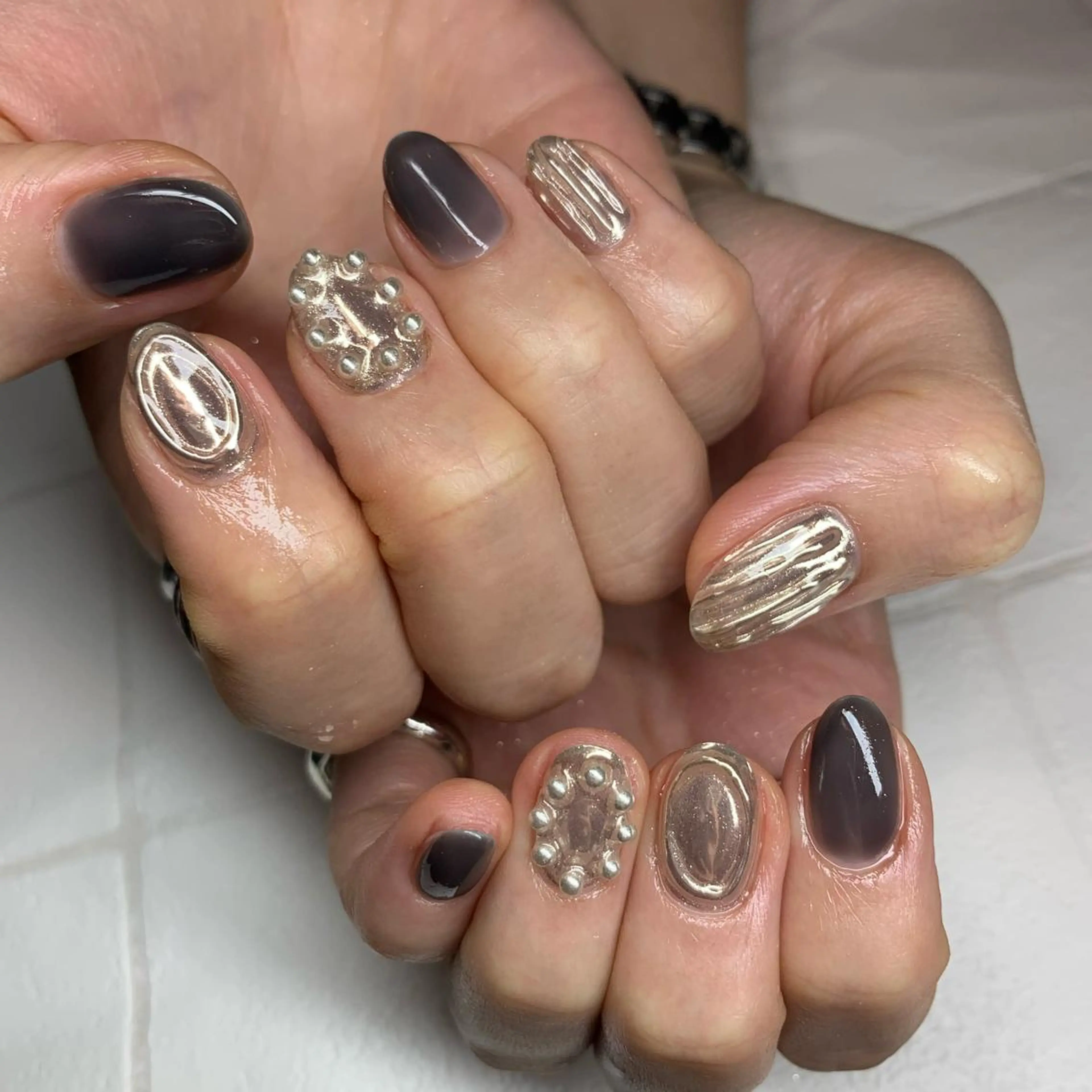 ネイル repos~ルポ~所属・里見 麗のネイルデザイン