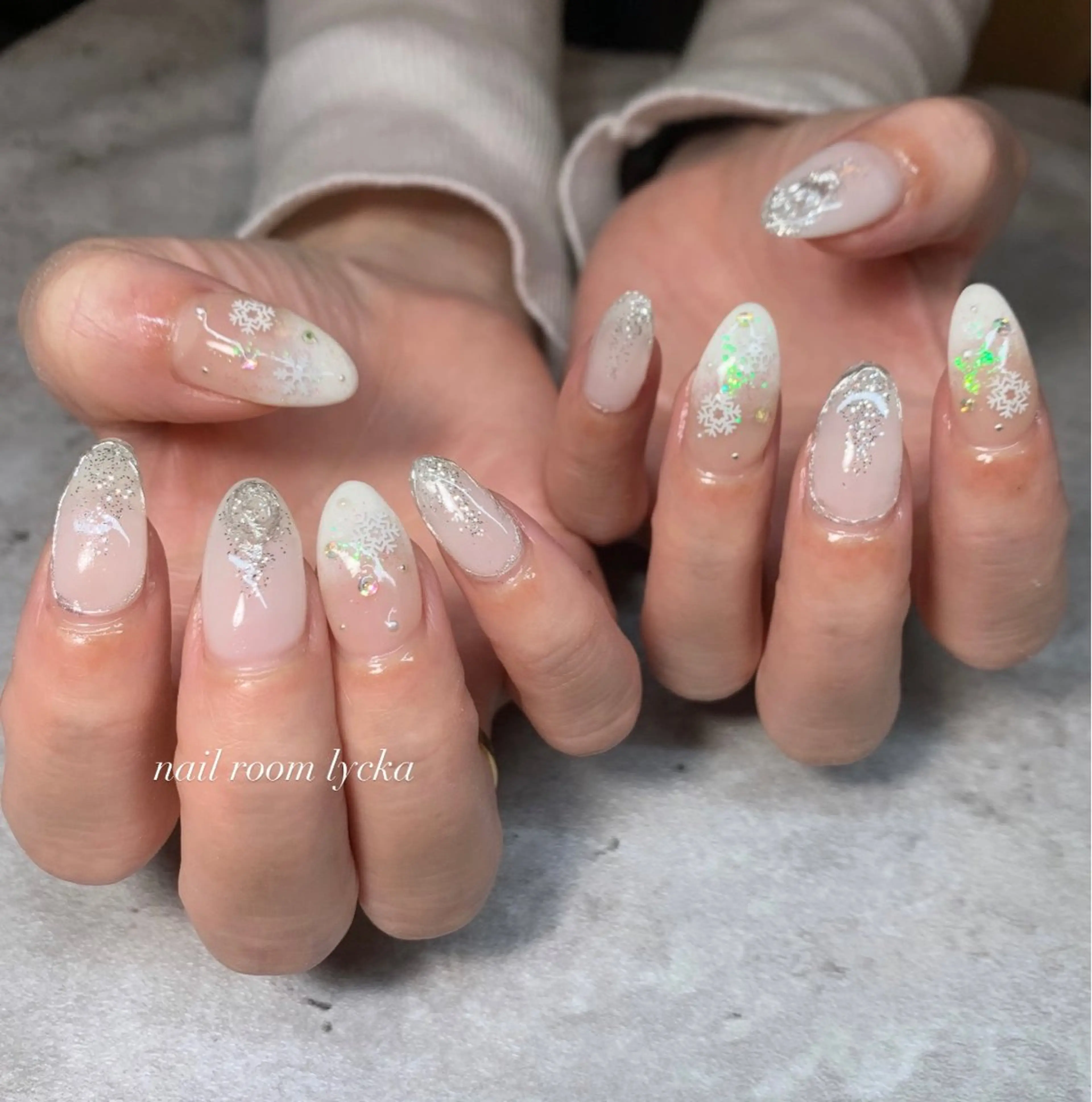 ネイル ﾈｲﾙﾙｰﾑﾘｯｶ 𝐦𝐚𝐲𝐮のネイルデザイン