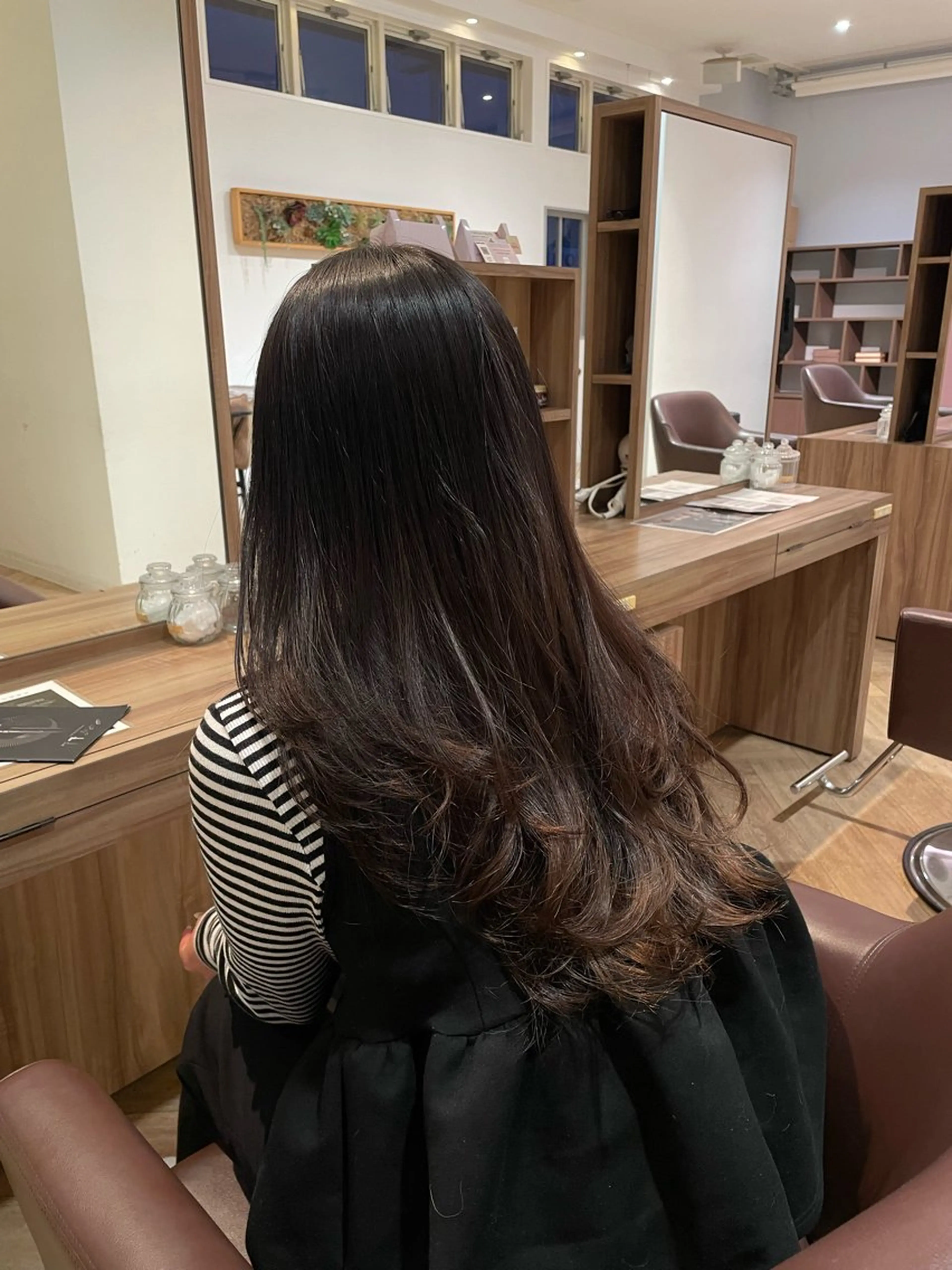 ロング 安田 朱由のヘアスタイル