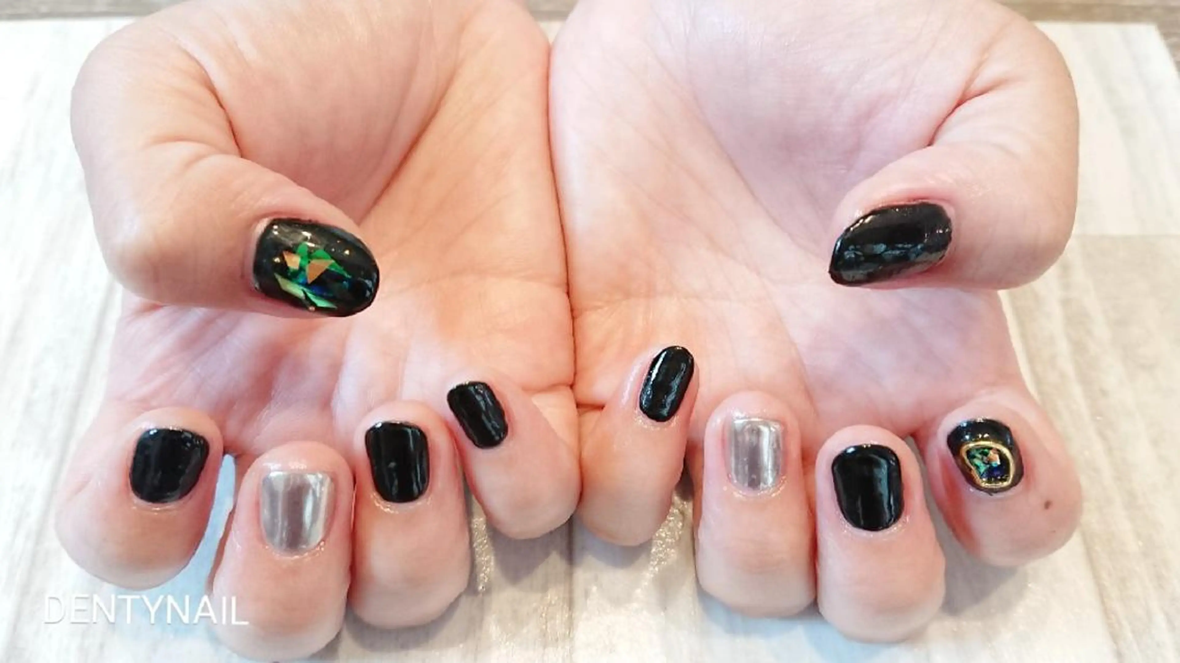 ネイル アートネイル ワンカラーネイル ハンドネイル DENTY NAIL所属・DENTY NAIL -ArtRoom-のネイルデザイン