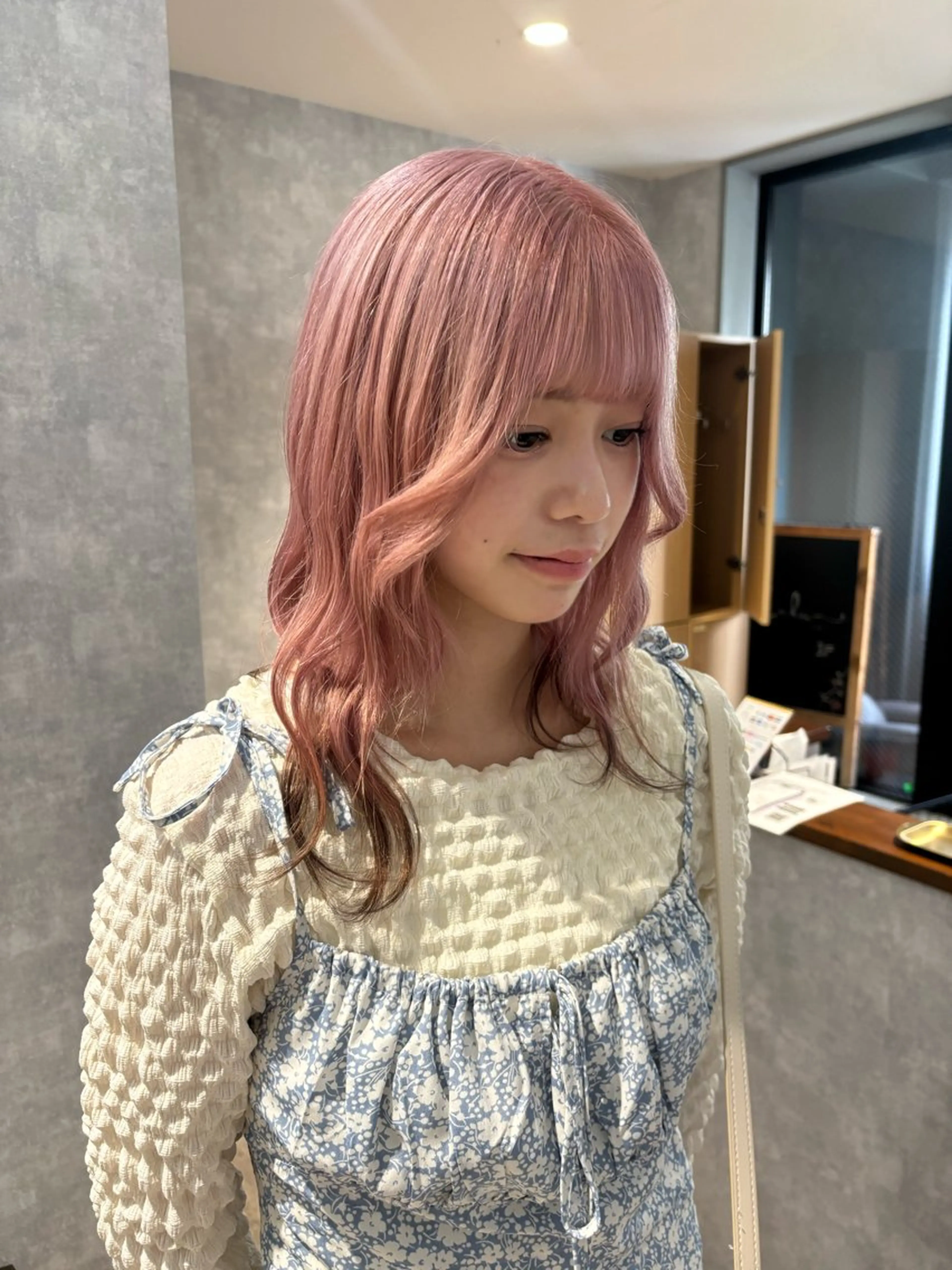 ミディアム カラー カット ヘアカラー トリートメント 🌐NATSUMI 🌐【寒色カラー】のヘアスタイル