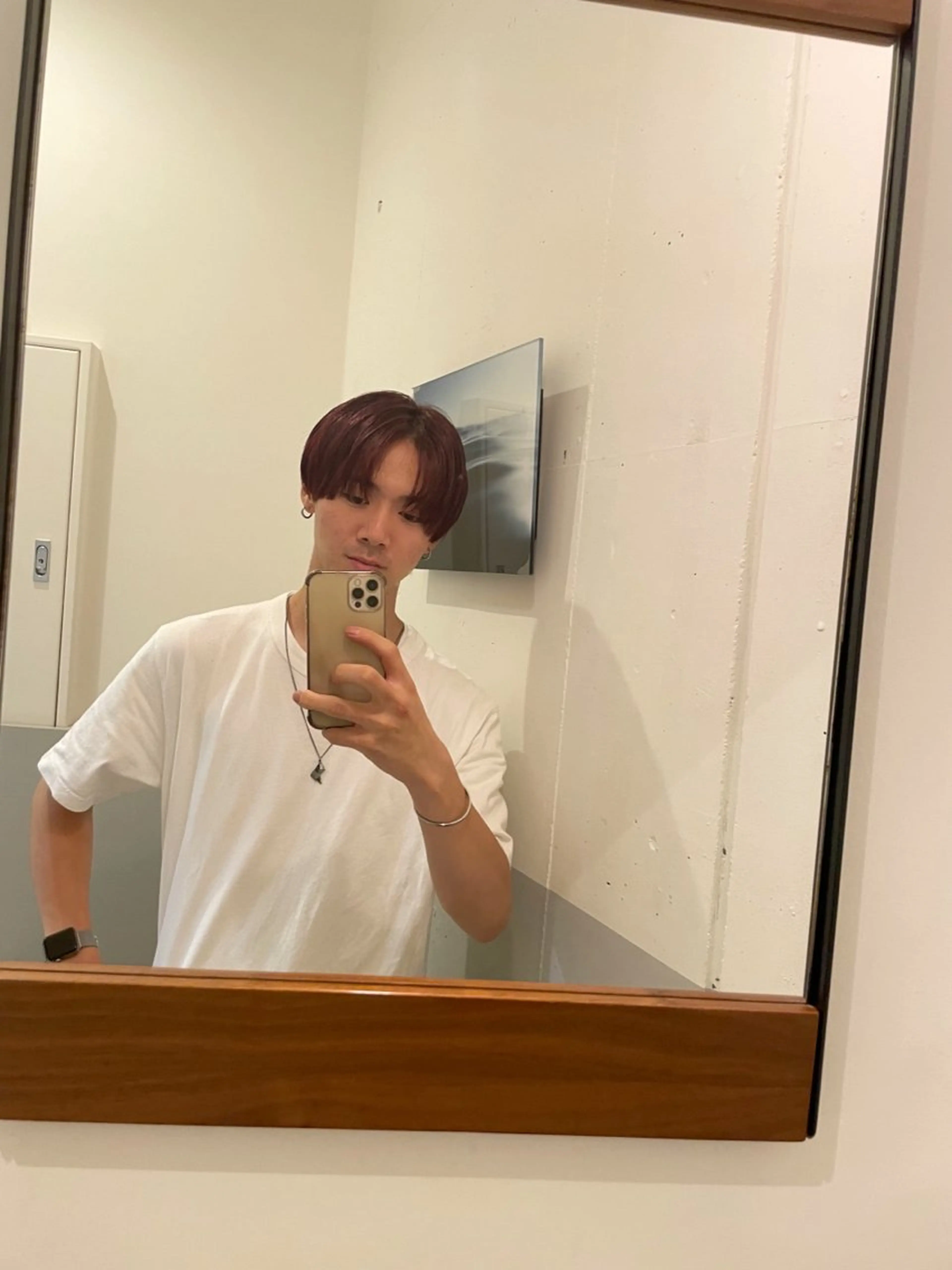 ショート カラー ヘアアレンジ メンズ メンズハイトーン ハイトーンカラー レイヤーカット カット トリートメント ヘッドスパ ヘアセット SHEA.学芸大学所属・一箭 恵梧/ロングヘアのヘアスタイル