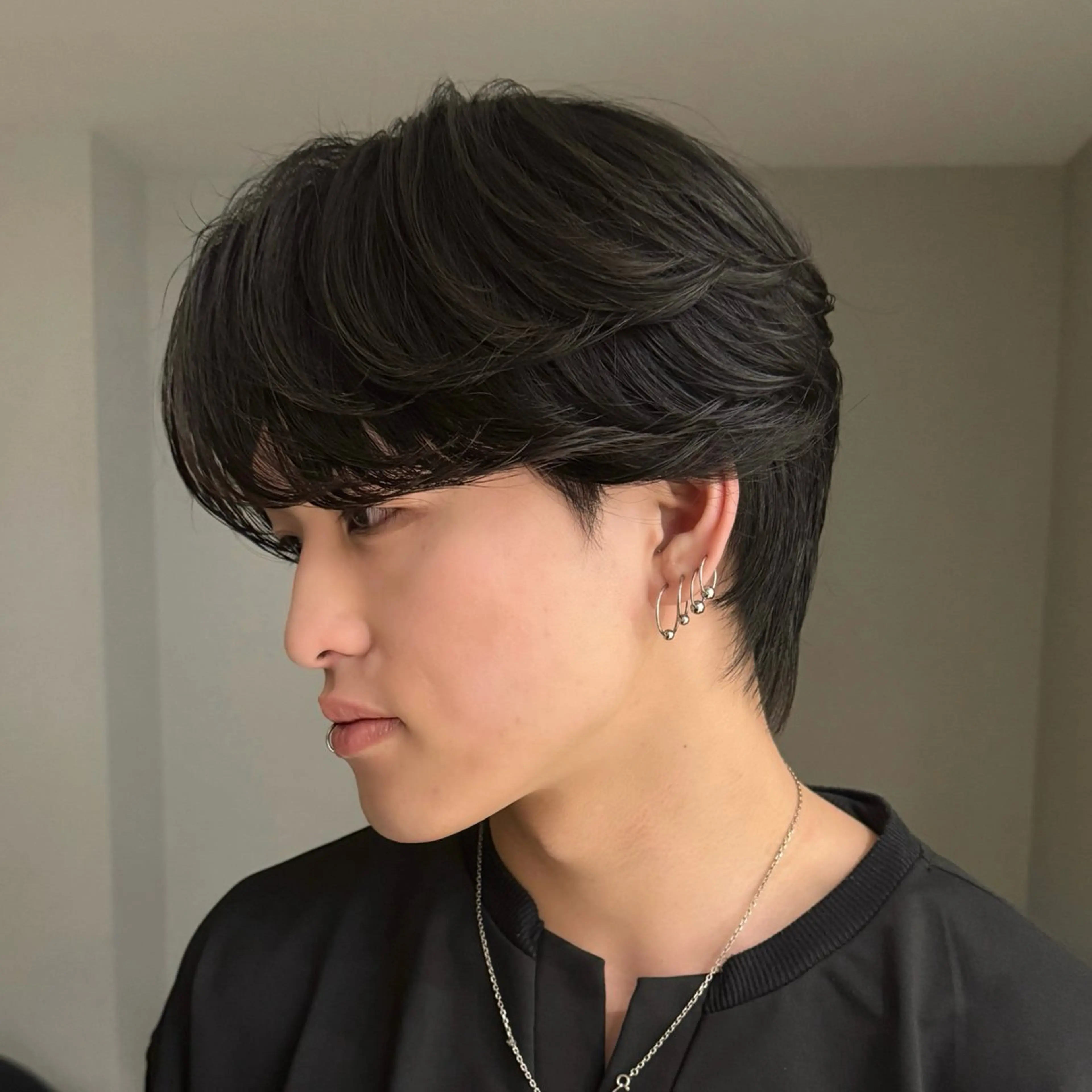 メンズ センターパート ダウンパーマ フェザーパーマ メンズ韓国風 マッシュ カット トリートメント GO TODAY シェアサロン原宿 Verno所属・センターパート特化/ メンズカット/ヒロキのヘアスタイル