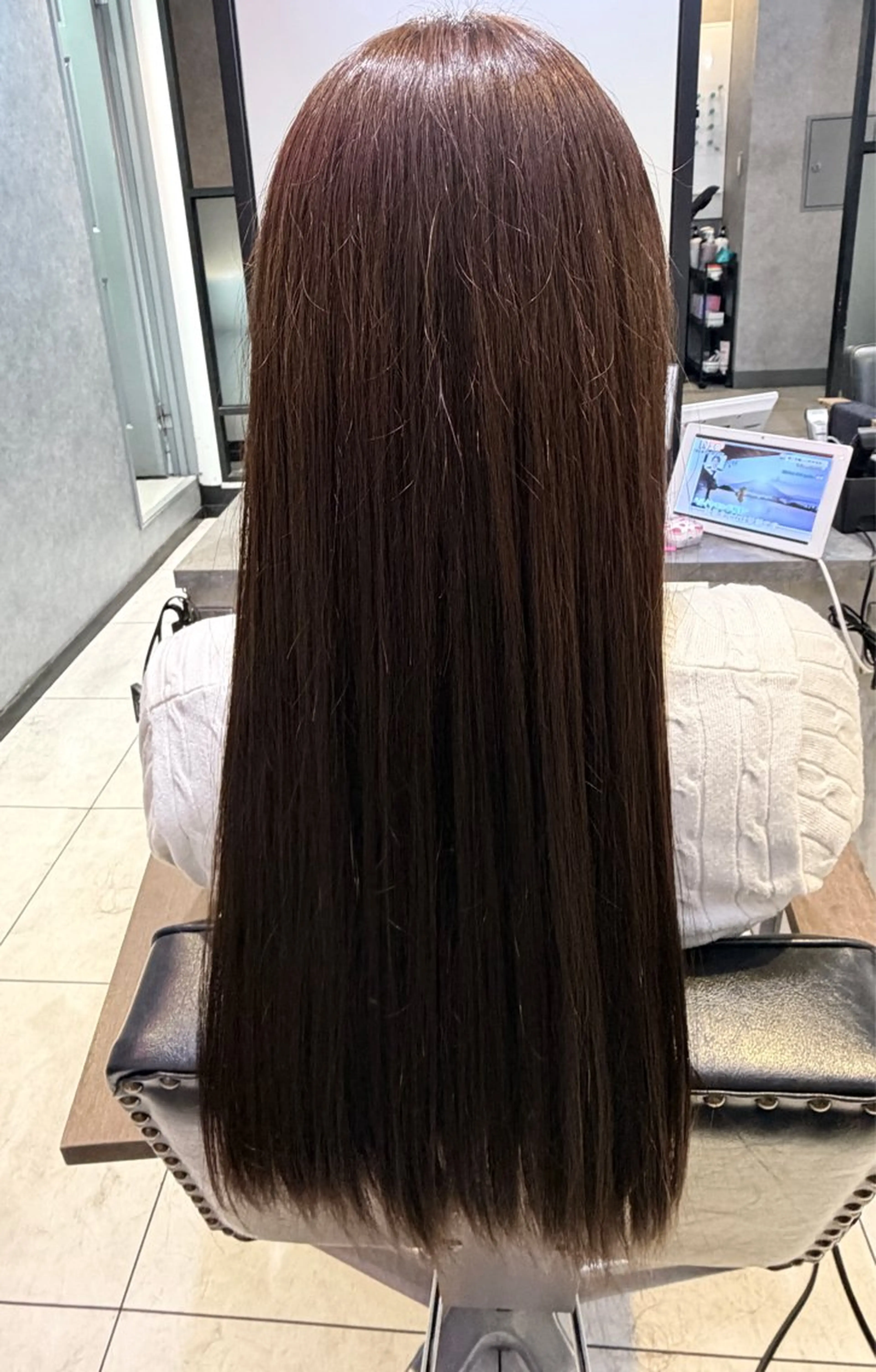 ロング カラー ブラウンカラー オリーブブラウン 上田 佳奈のヘアスタイル