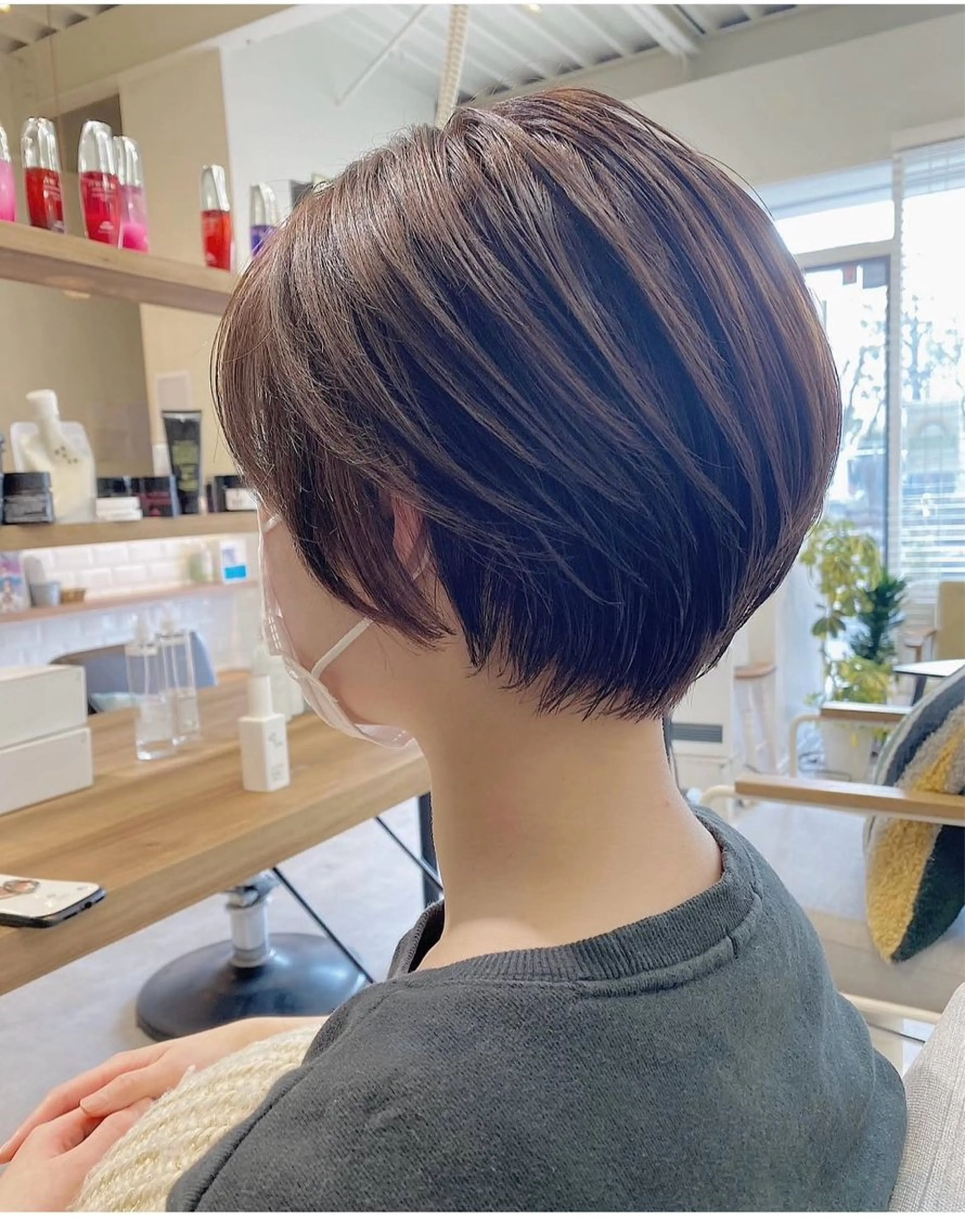 平日17時半​〜​限定！！ショート、ショートボブカット＋クイックトリートメント(技術向上の為の練習モデルの募集です)の写真