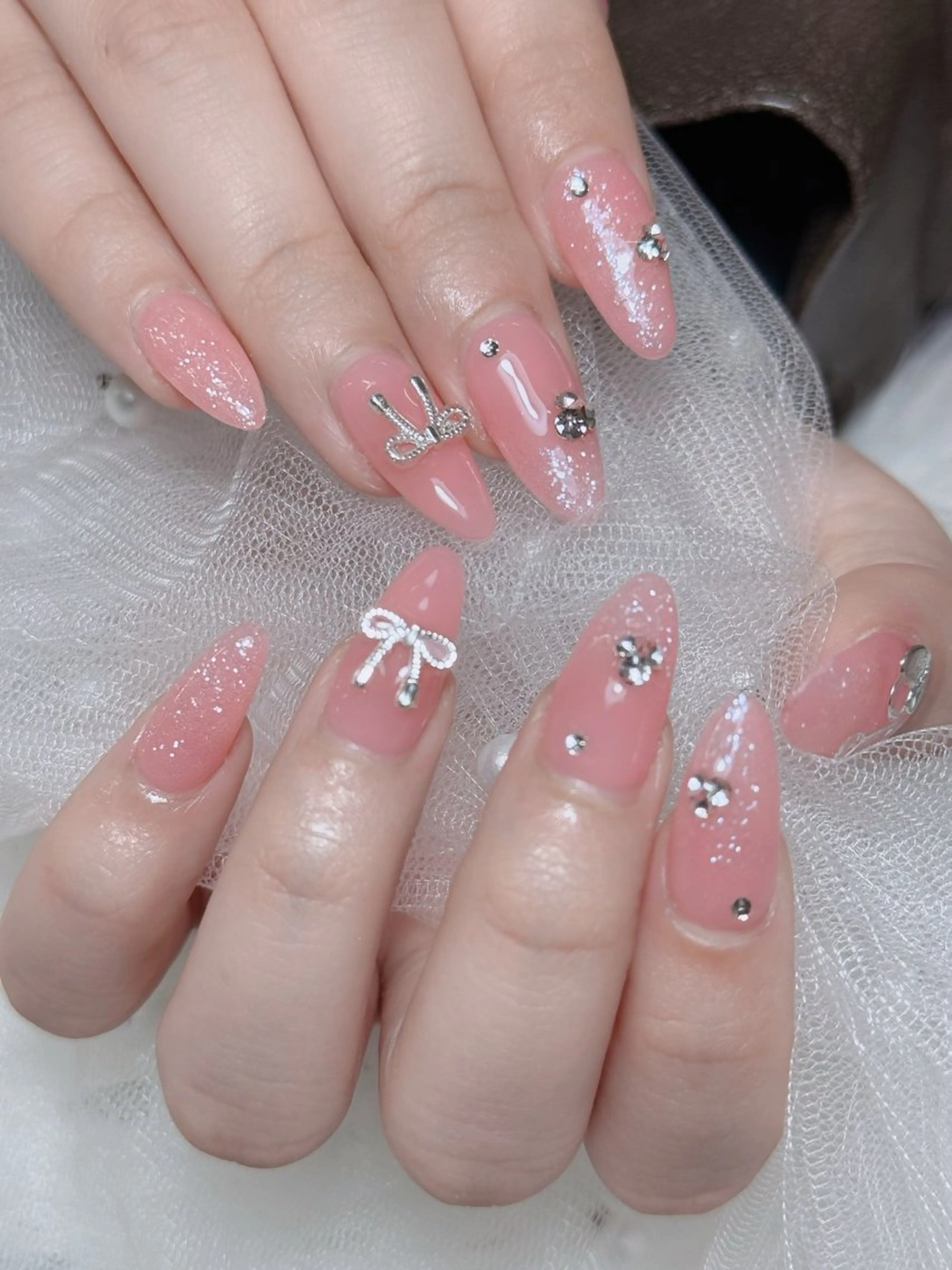 ネイル オーロラネイル チークネイル フットネイル フレンチネイル 韓国ネイル ハンドネイル Lumi Nailのネイルデザイン