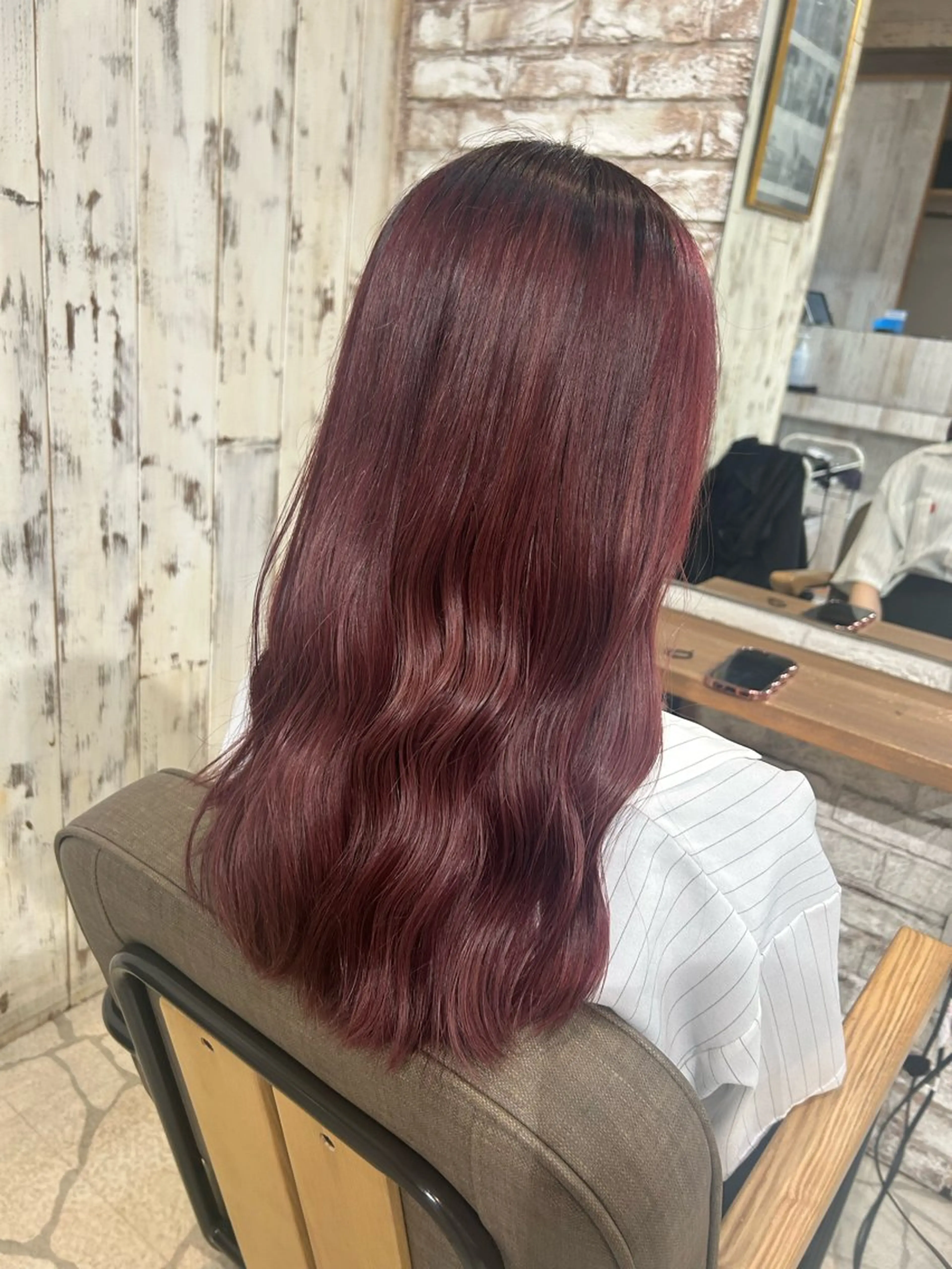 カラー 稲井 裕美のヘアスタイル