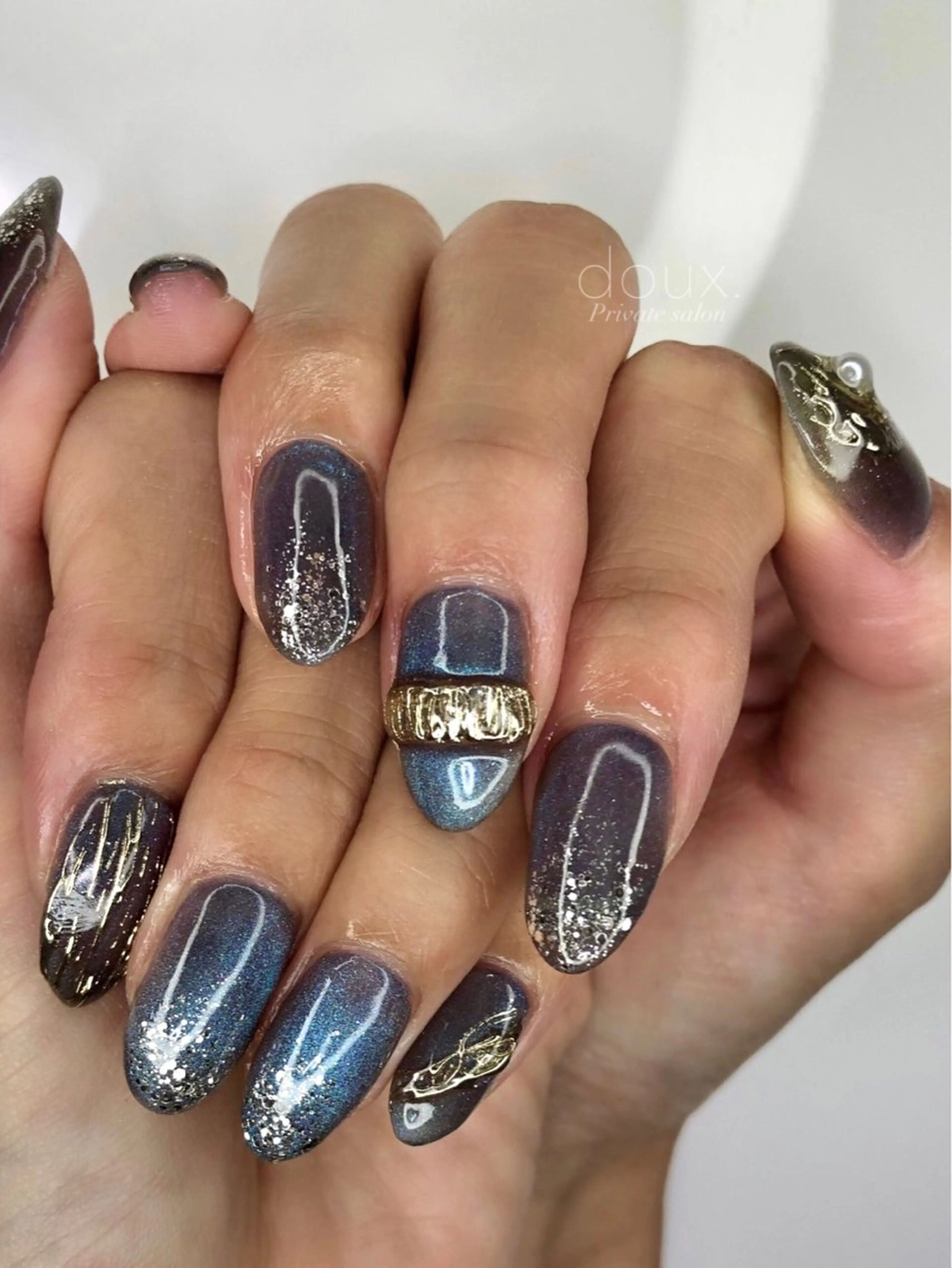 ネイル ブルー 氷ネイル・うるうるネイル 韓国ネイル マグネットネイル ミラーネイル ハンドネイル doux. nailのネイルデザイン