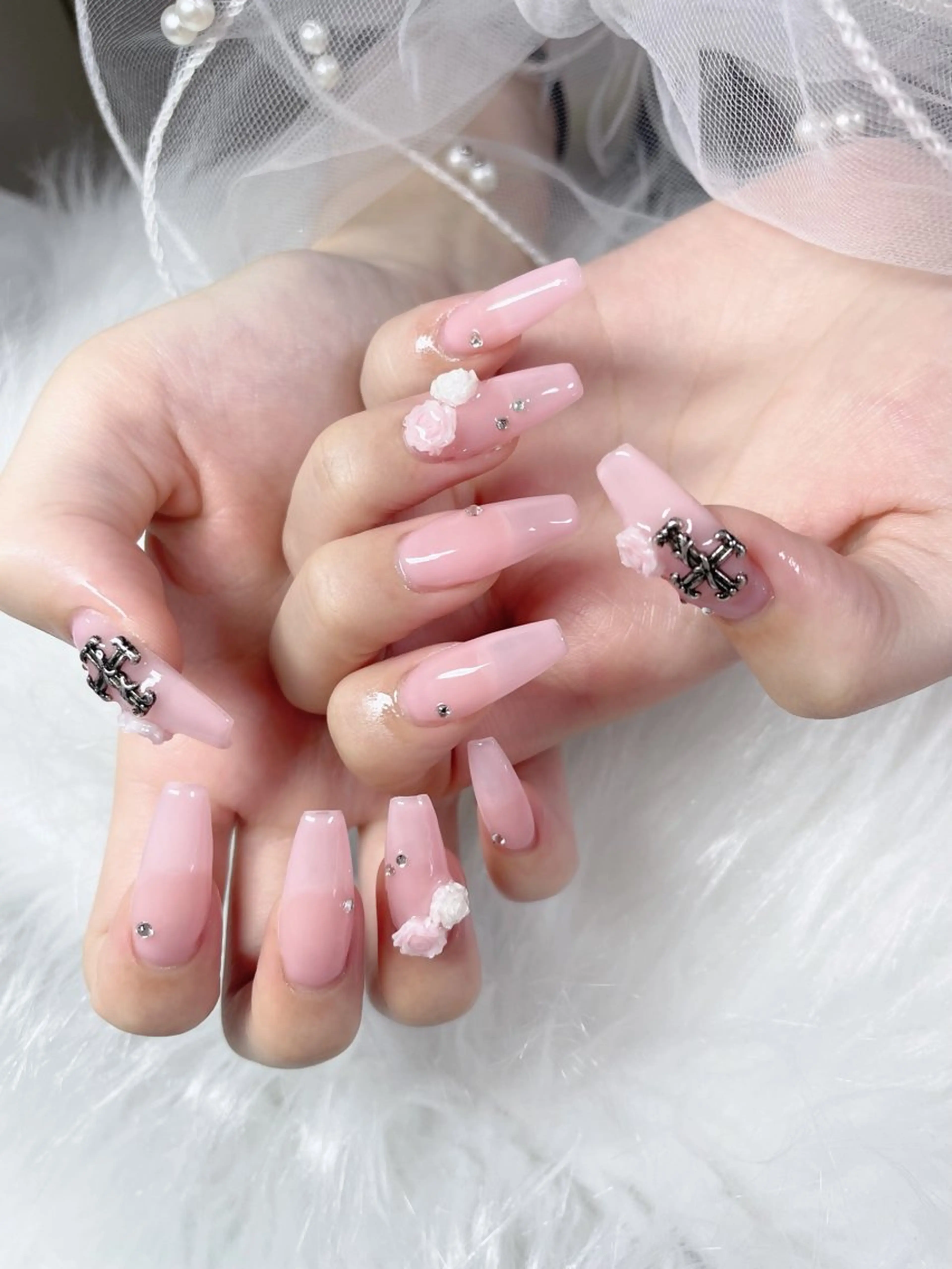 ネイル 撮影モデル Hin  Nail所属・Hin Nail Salonのネイルデザイン