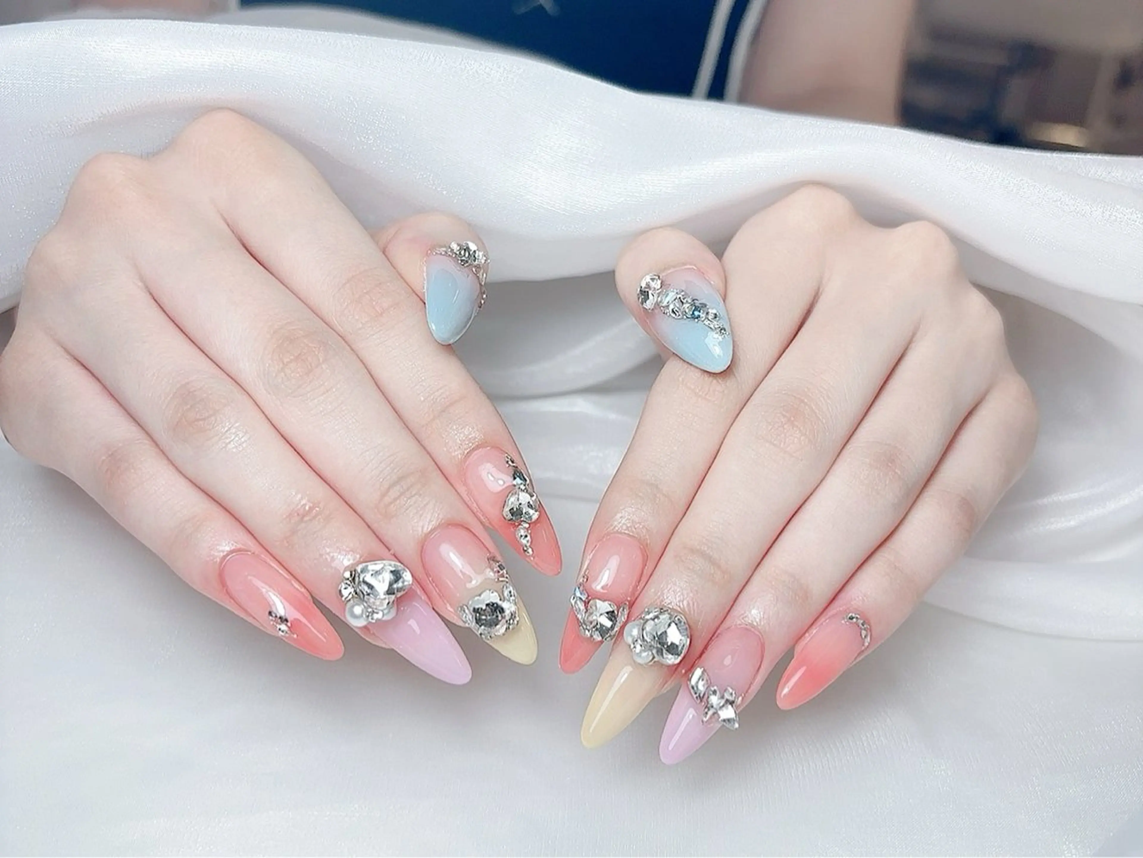 ネイル 🎀M nails✨ ビューティーのネイルデザイン