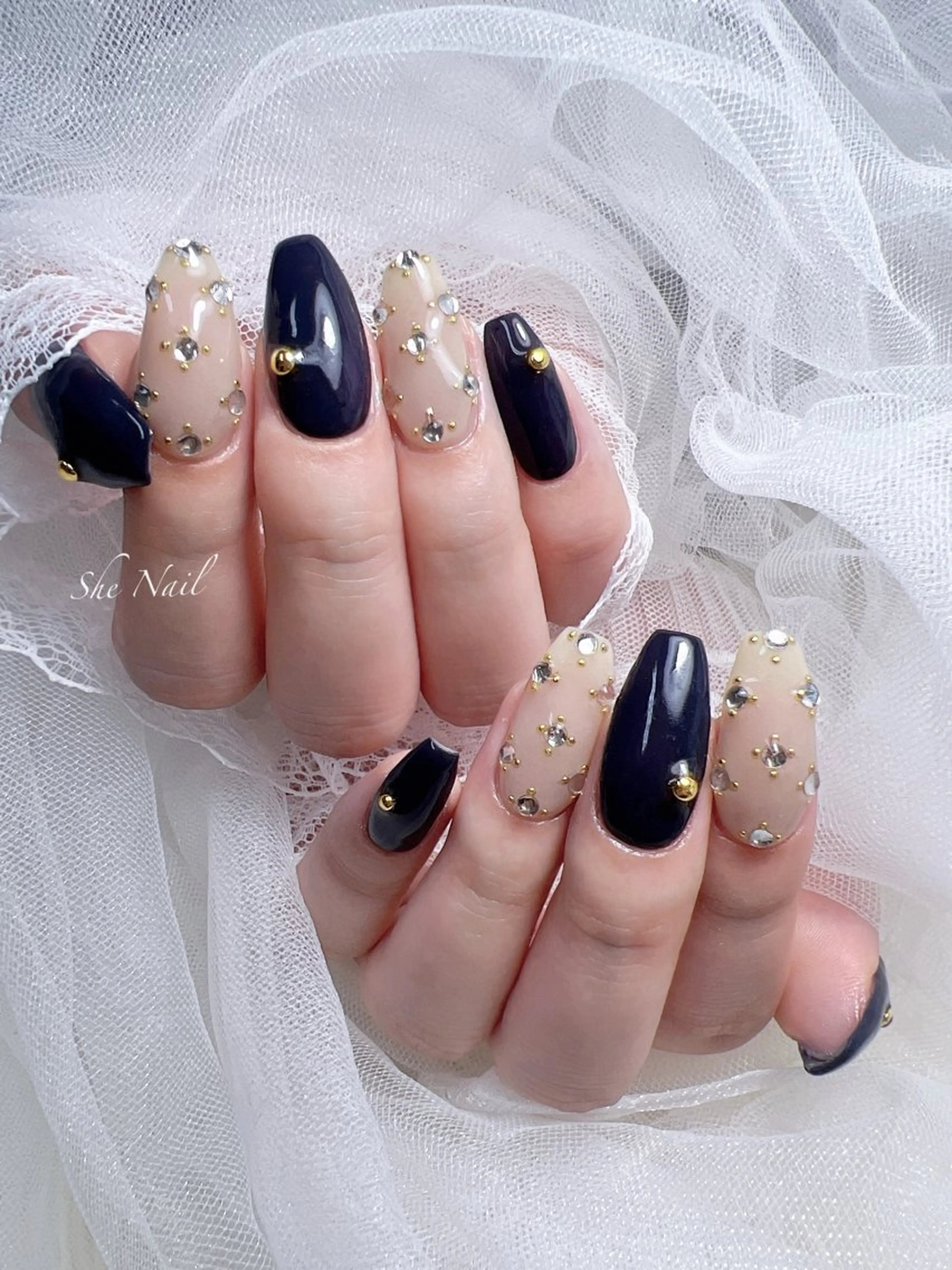 ネイル チークネイル 長さ出し フラッシュネイル グラデーション ラメ(グリッター) ハンドネイル She   Nail所属・ISA_ BELLAのネイルデザイン