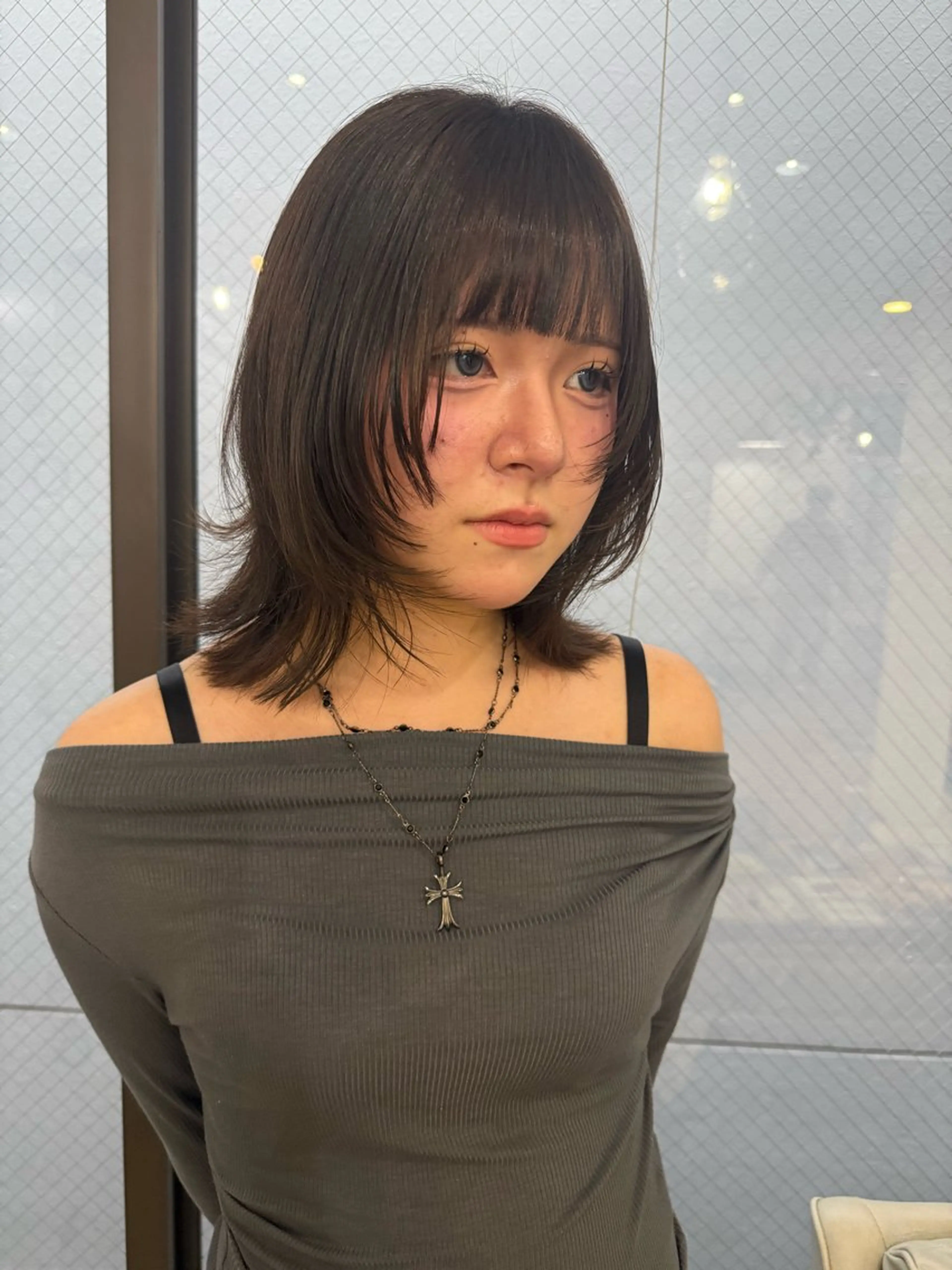 ミディアム カット Rinka/レイヤー /透明感カラーのヘアスタイル